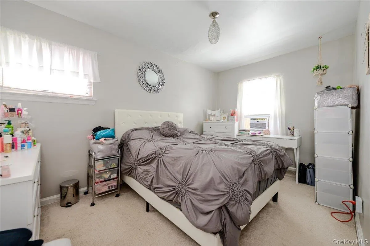 1912 Hunt Avenue, New York, NY, 4 Bedrooms Bedrooms, 9 Rooms Rooms,2 BathroomsBathrooms,Residential,For Rent,Hunt,0,1031157 1912 Hunt Avenue, New York, NY, 4 Bedrooms Bedrooms, 9 Rooms Rooms,2 BathroomsBathrooms,Residential,For Rent,Hunt,0,1031157