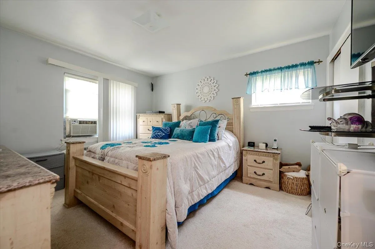 1912 Hunt Avenue, New York, NY, 4 Bedrooms Bedrooms, 9 Rooms Rooms,2 BathroomsBathrooms,Residential,For Rent,Hunt,0,1031157 1912 Hunt Avenue, New York, NY, 4 Bedrooms Bedrooms, 9 Rooms Rooms,2 BathroomsBathrooms,Residential,For Rent,Hunt,0,1031157