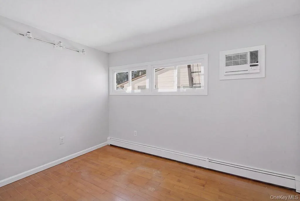 56 Summer Lane, Oyster Bay, NY, 4 Bedrooms Bedrooms, 7 Rooms Rooms,2 BathroomsBathrooms,Residential,For Rent,Summer,0,1031167 56 Summer Lane, Oyster Bay, NY, 4 Bedrooms Bedrooms, 7 Rooms Rooms,2 BathroomsBathrooms,Residential,For Rent,Summer,0,1031167
