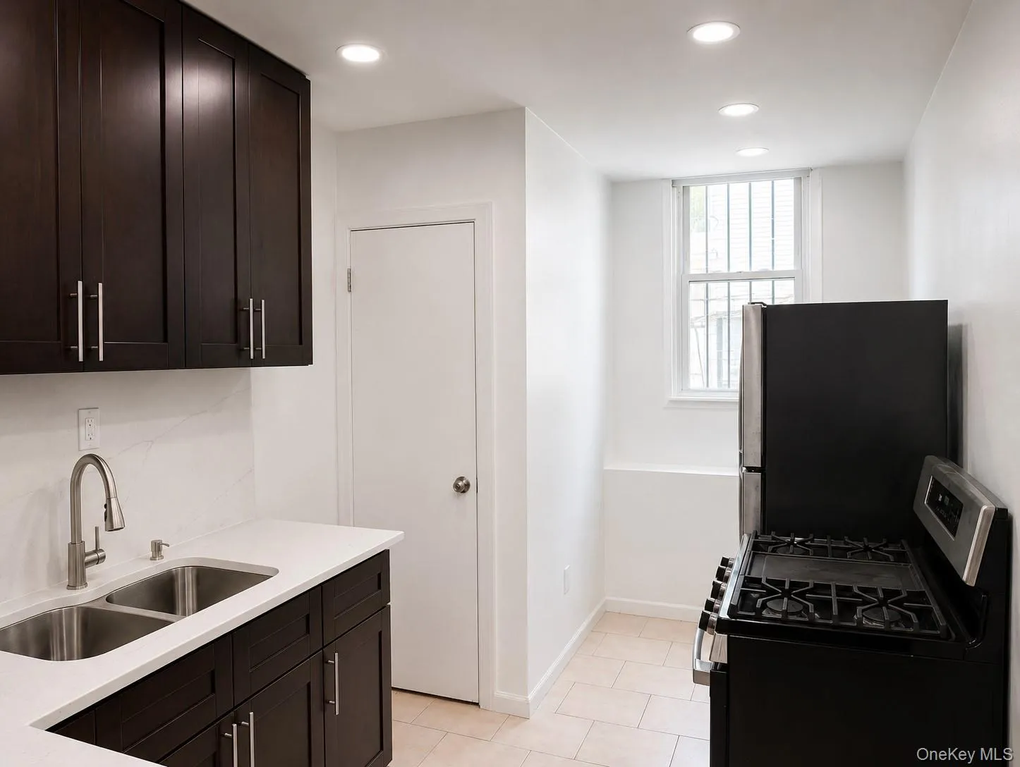 98-42 212th Street, New York, NY, 2 Bedrooms Bedrooms, 4 Rooms Rooms,1 BathroomBathrooms,Residential Lease,For Rent,212th,0,1031173 98-42 212th Street, New York, NY, 2 Bedrooms Bedrooms, 4 Rooms Rooms,1 BathroomBathrooms,Residential Lease,For Rent,212th,0,1031173