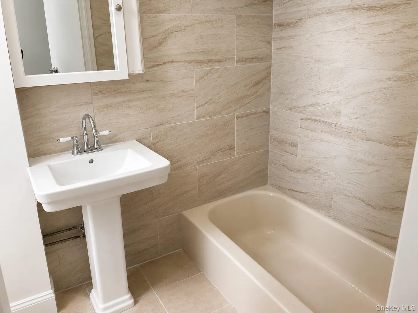 98-42 212th Street, New York, NY, 2 Bedrooms Bedrooms, 4 Rooms Rooms,1 BathroomBathrooms,Residential Lease,For Rent,212th,0,1031173 98-42 212th Street, New York, NY, 2 Bedrooms Bedrooms, 4 Rooms Rooms,1 BathroomBathrooms,Residential Lease,For Rent,212th,0,1031173