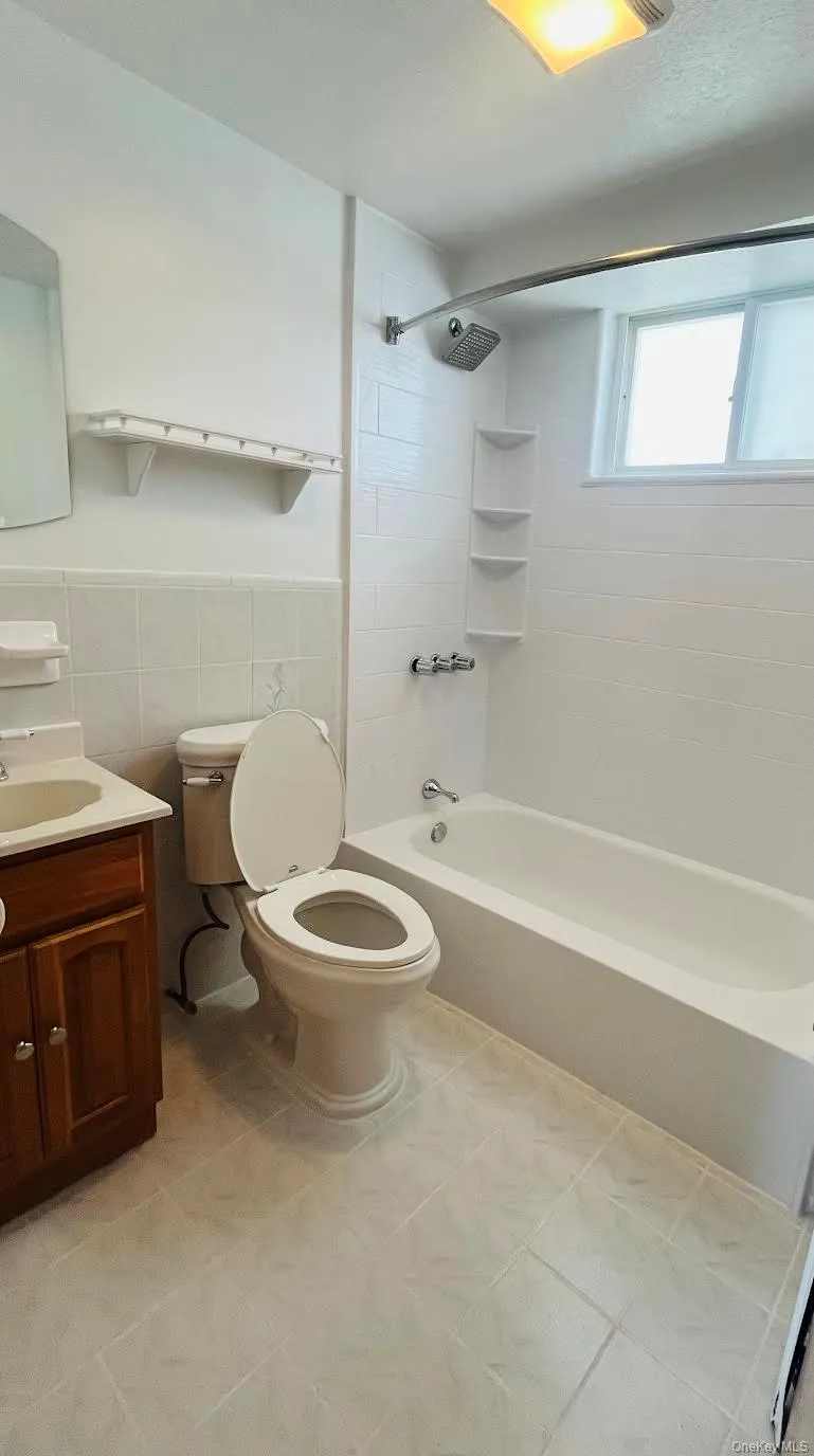 15 Van Brunt Road, New York, NY, 2 Bedrooms Bedrooms, 5 Rooms Rooms,1 BathroomBathrooms,Residential Lease,For Rent,Van Brunt,0,1031177 15 Van Brunt Road, New York, NY, 2 Bedrooms Bedrooms, 5 Rooms Rooms,1 BathroomBathrooms,Residential Lease,For Rent,Van Brunt,0,1031177
