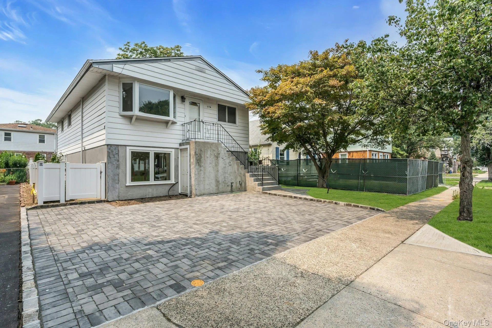 69 Edgewood Road, North Hempstead, NY, 2 Bedrooms Bedrooms, 5 Rooms Rooms,1 BathroomBathrooms,Residential Lease,For Rent,Edgewood,0,1031184 69 Edgewood Road, North Hempstead, NY, 2 Bedrooms Bedrooms, 5 Rooms Rooms,1 BathroomBathrooms,Residential Lease,For Rent,Edgewood,0,1031184