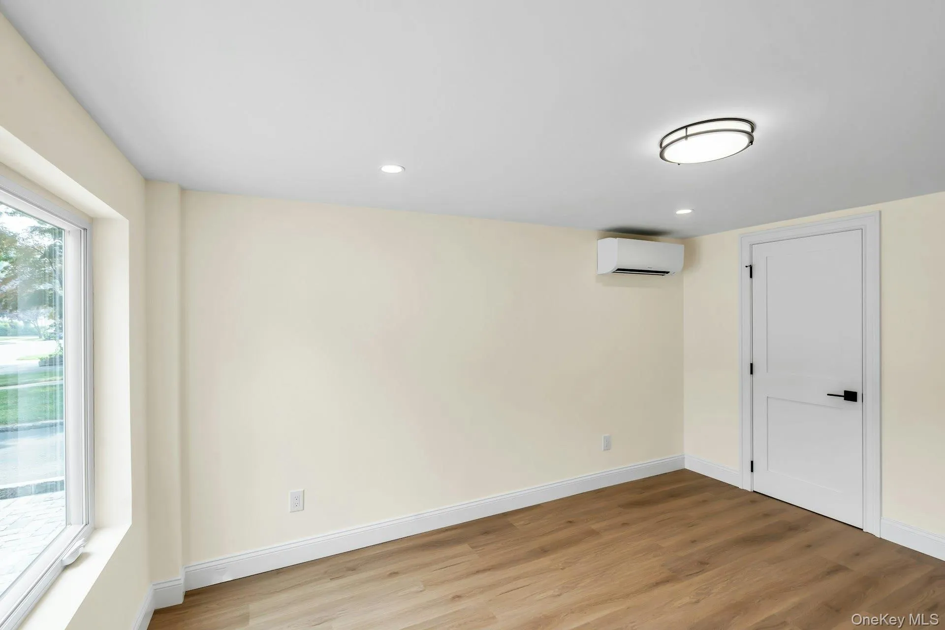69 Edgewood Road, North Hempstead, NY, 2 Bedrooms Bedrooms, 5 Rooms Rooms,1 BathroomBathrooms,Residential Lease,For Rent,Edgewood,0,1031184 69 Edgewood Road, North Hempstead, NY, 2 Bedrooms Bedrooms, 5 Rooms Rooms,1 BathroomBathrooms,Residential Lease,For Rent,Edgewood,0,1031184