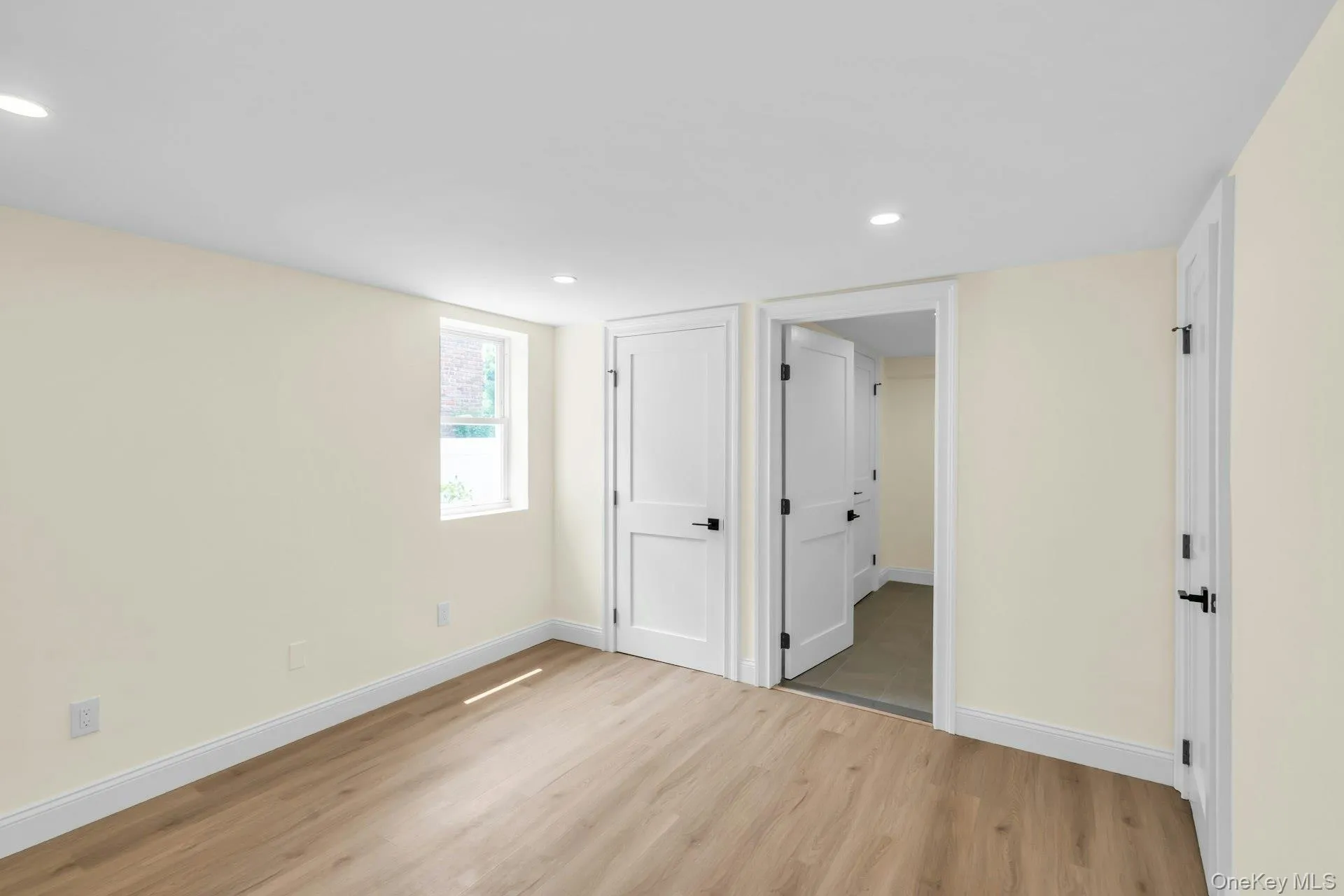 69 Edgewood Road, North Hempstead, NY, 2 Bedrooms Bedrooms, 5 Rooms Rooms,1 BathroomBathrooms,Residential Lease,For Rent,Edgewood,0,1031184 69 Edgewood Road, North Hempstead, NY, 2 Bedrooms Bedrooms, 5 Rooms Rooms,1 BathroomBathrooms,Residential Lease,For Rent,Edgewood,0,1031184