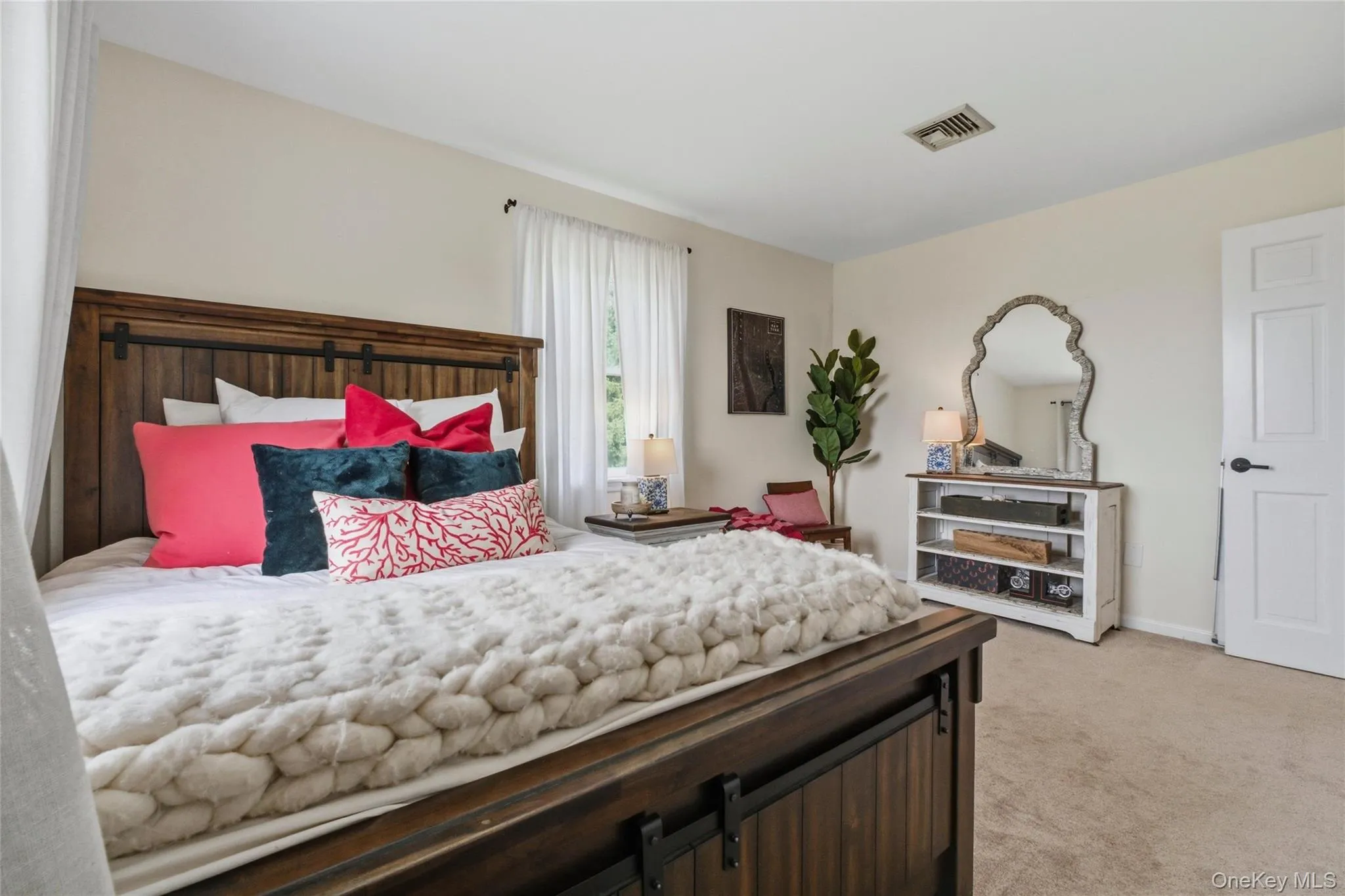 551 Hillside Lake Road, La Grange, NY, 4 Bedrooms Bedrooms, 8 Rooms Rooms,2 BathroomsBathrooms,Residential,For Rent,Hillside Lake,0,1031185 551 Hillside Lake Road, La Grange, NY, 4 Bedrooms Bedrooms, 8 Rooms Rooms,2 BathroomsBathrooms,Residential,For Rent,Hillside Lake,0,1031185