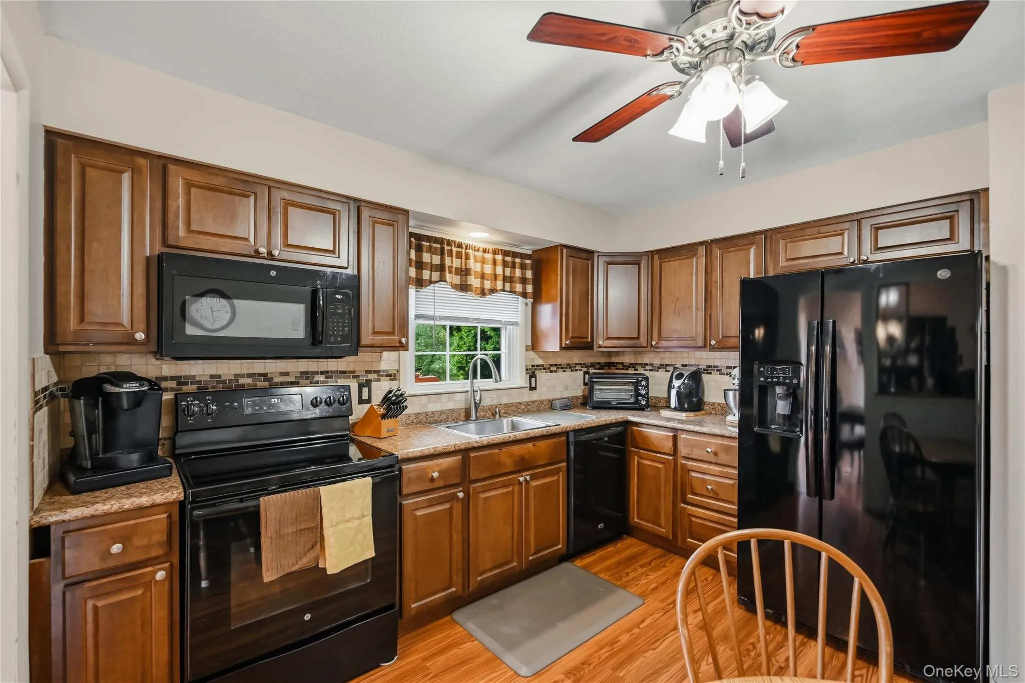 23 Buckingham Place, Blooming Grove, NY, 4 Bedrooms Bedrooms, 8 Rooms Rooms,2 BathroomsBathrooms,Residential,For Rent,Buckingham,0,1031191 23 Buckingham Place, Blooming Grove, NY, 4 Bedrooms Bedrooms, 8 Rooms Rooms,2 BathroomsBathrooms,Residential,For Rent,Buckingham,0,1031191