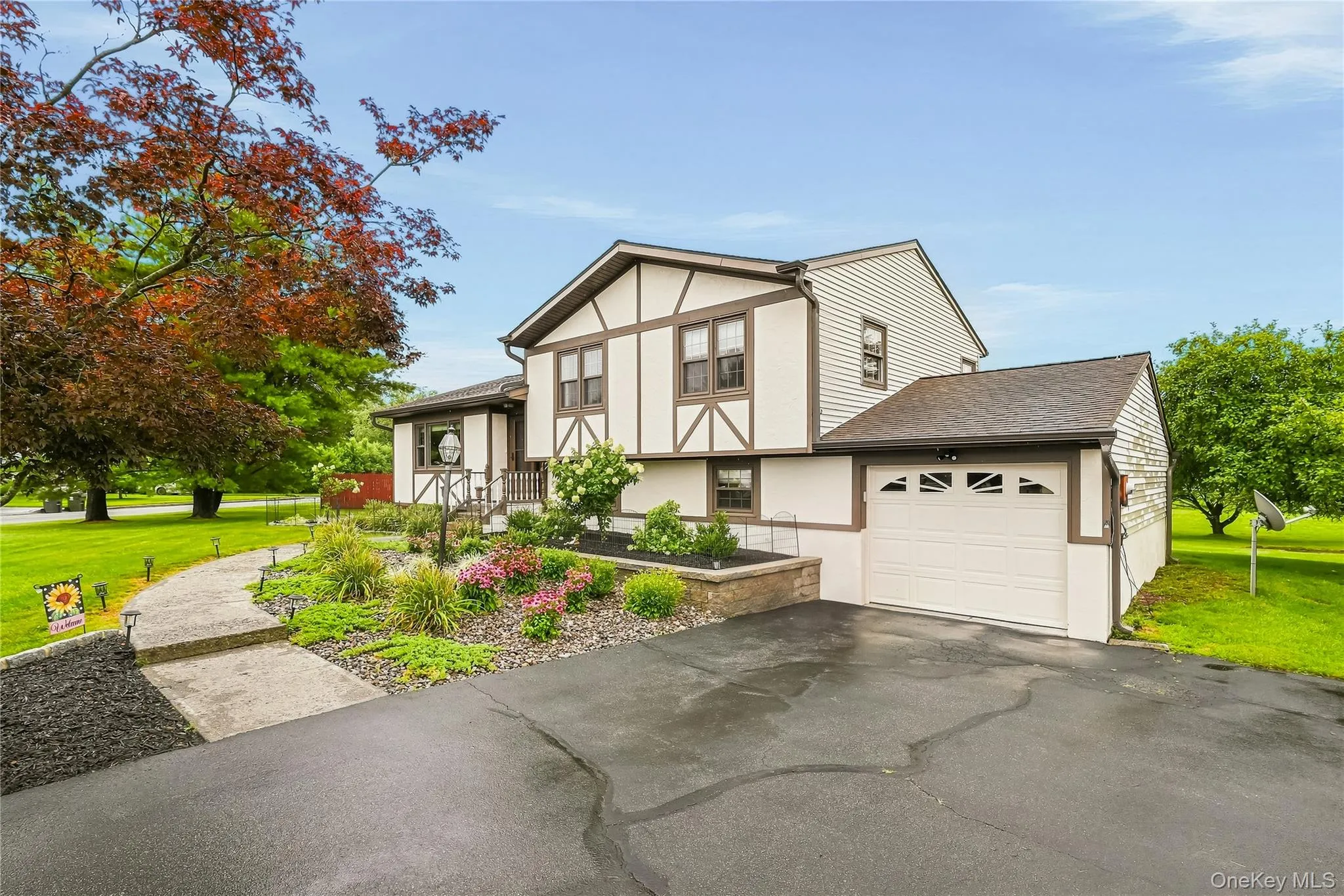 23 Buckingham Place, Blooming Grove, NY, 4 Bedrooms Bedrooms, 8 Rooms Rooms,2 BathroomsBathrooms,Residential,For Rent,Buckingham,0,1031191 23 Buckingham Place, Blooming Grove, NY, 4 Bedrooms Bedrooms, 8 Rooms Rooms,2 BathroomsBathrooms,Residential,For Rent,Buckingham,0,1031191