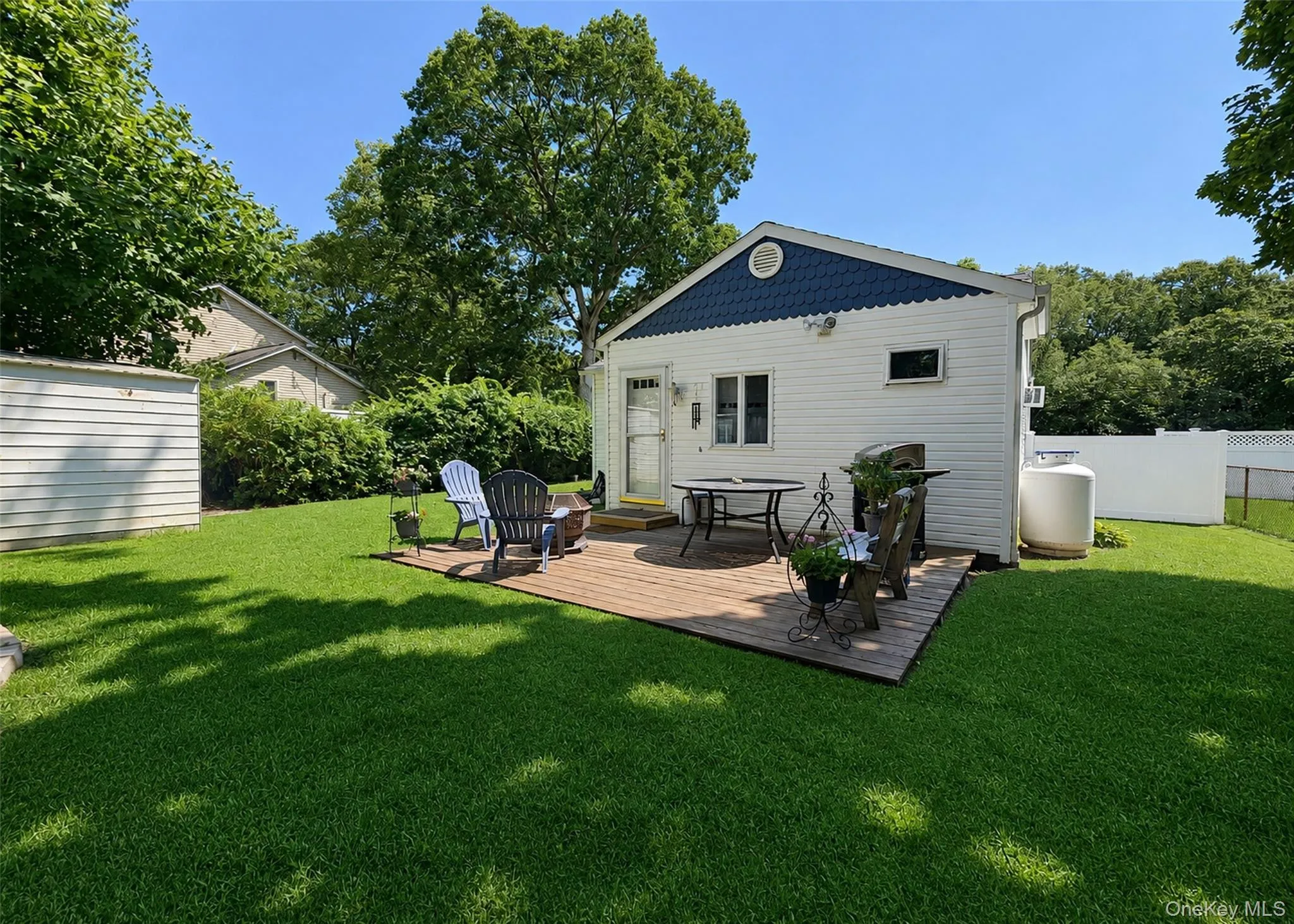 11 Cooke Avenue, Brookhaven, NY, 2 Bedrooms Bedrooms, 4 Rooms Rooms,1 BathroomBathrooms,Residential,For Rent,Cooke,0,1031192 11 Cooke Avenue, Brookhaven, NY, 2 Bedrooms Bedrooms, 4 Rooms Rooms,1 BathroomBathrooms,Residential,For Rent,Cooke,0,1031192