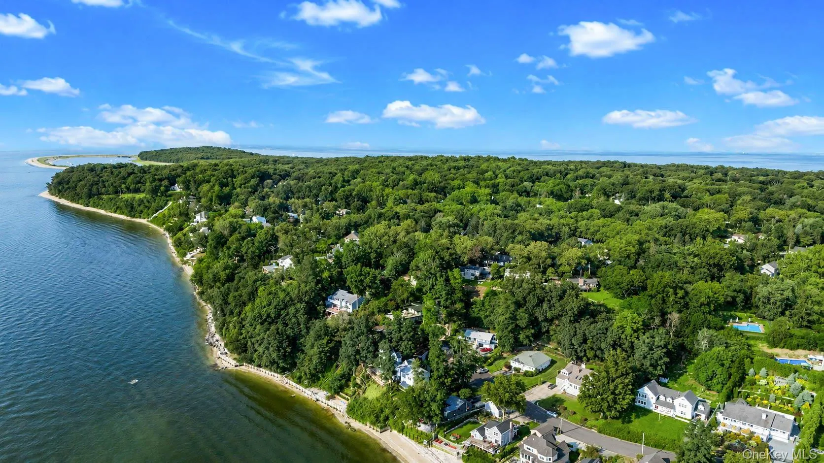 26 Argyle Drive, Huntington, NY, 4 Bedrooms Bedrooms, 8 Rooms Rooms,2 BathroomsBathrooms,Residential,For Rent,Argyle,0,1031196 26 Argyle Drive, Huntington, NY, 4 Bedrooms Bedrooms, 8 Rooms Rooms,2 BathroomsBathrooms,Residential,For Rent,Argyle,0,1031196