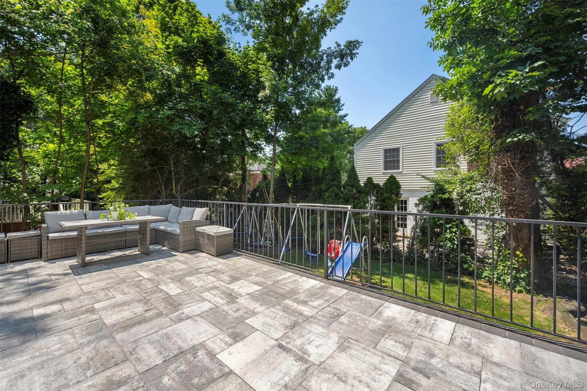 6 Brookbridge Road, North Hempstead, NY, 3 Bedrooms Bedrooms, 9 Rooms Rooms,2 BathroomsBathrooms,Residential,For Rent,Brookbridge,0,1031199 6 Brookbridge Road, North Hempstead, NY, 3 Bedrooms Bedrooms, 9 Rooms Rooms,2 BathroomsBathrooms,Residential,For Rent,Brookbridge,0,1031199