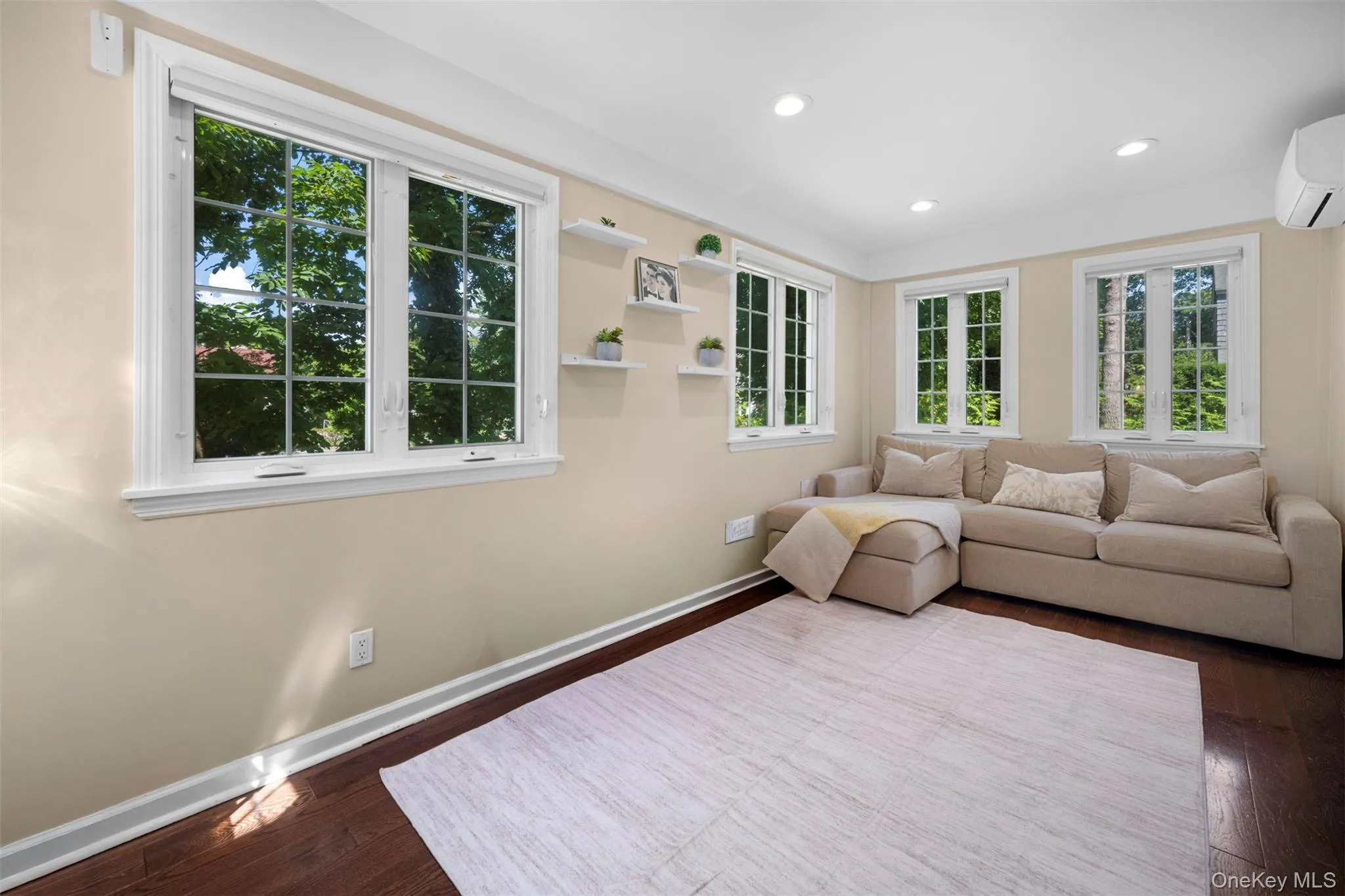 6 Brookbridge Road, North Hempstead, NY, 3 Bedrooms Bedrooms, 9 Rooms Rooms,2 BathroomsBathrooms,Residential,For Rent,Brookbridge,0,1031199 6 Brookbridge Road, North Hempstead, NY, 3 Bedrooms Bedrooms, 9 Rooms Rooms,2 BathroomsBathrooms,Residential,For Rent,Brookbridge,0,1031199