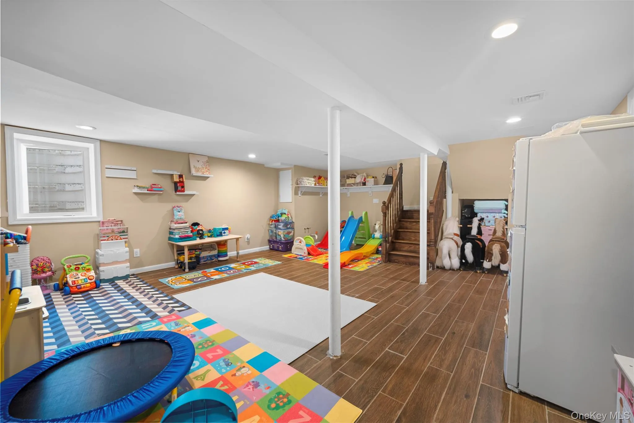 6 Brookbridge Road, North Hempstead, NY, 3 Bedrooms Bedrooms, 9 Rooms Rooms,2 BathroomsBathrooms,Residential,For Rent,Brookbridge,0,1031199 6 Brookbridge Road, North Hempstead, NY, 3 Bedrooms Bedrooms, 9 Rooms Rooms,2 BathroomsBathrooms,Residential,For Rent,Brookbridge,0,1031199