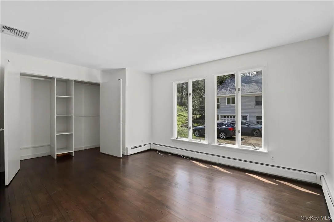 165 Old Post Road, Bedford, NY, 3 Bedrooms Bedrooms, 5 Rooms Rooms,2 BathroomsBathrooms,Residential Lease,For Rent,Old Post,0,1031200 165 Old Post Road, Bedford, NY, 3 Bedrooms Bedrooms, 5 Rooms Rooms,2 BathroomsBathrooms,Residential Lease,For Rent,Old Post,0,1031200