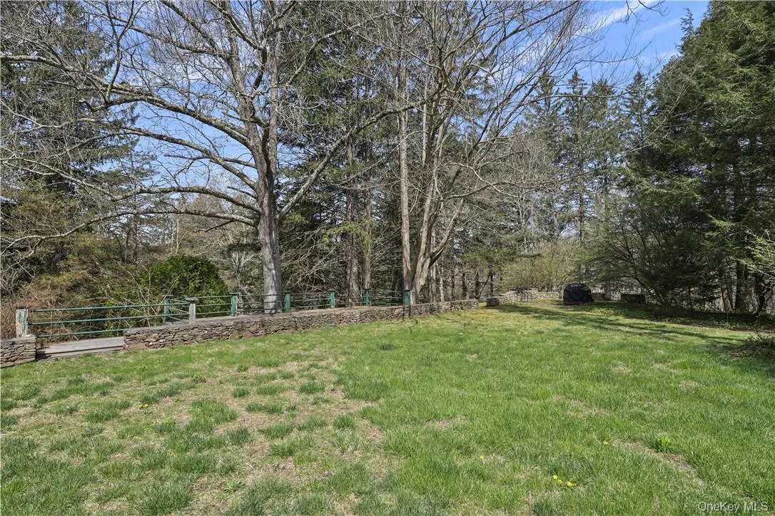 165 Old Post Road, Bedford, NY, 3 Bedrooms Bedrooms, 5 Rooms Rooms,2 BathroomsBathrooms,Residential Lease,For Rent,Old Post,0,1031200 165 Old Post Road, Bedford, NY, 3 Bedrooms Bedrooms, 5 Rooms Rooms,2 BathroomsBathrooms,Residential Lease,For Rent,Old Post,0,1031200