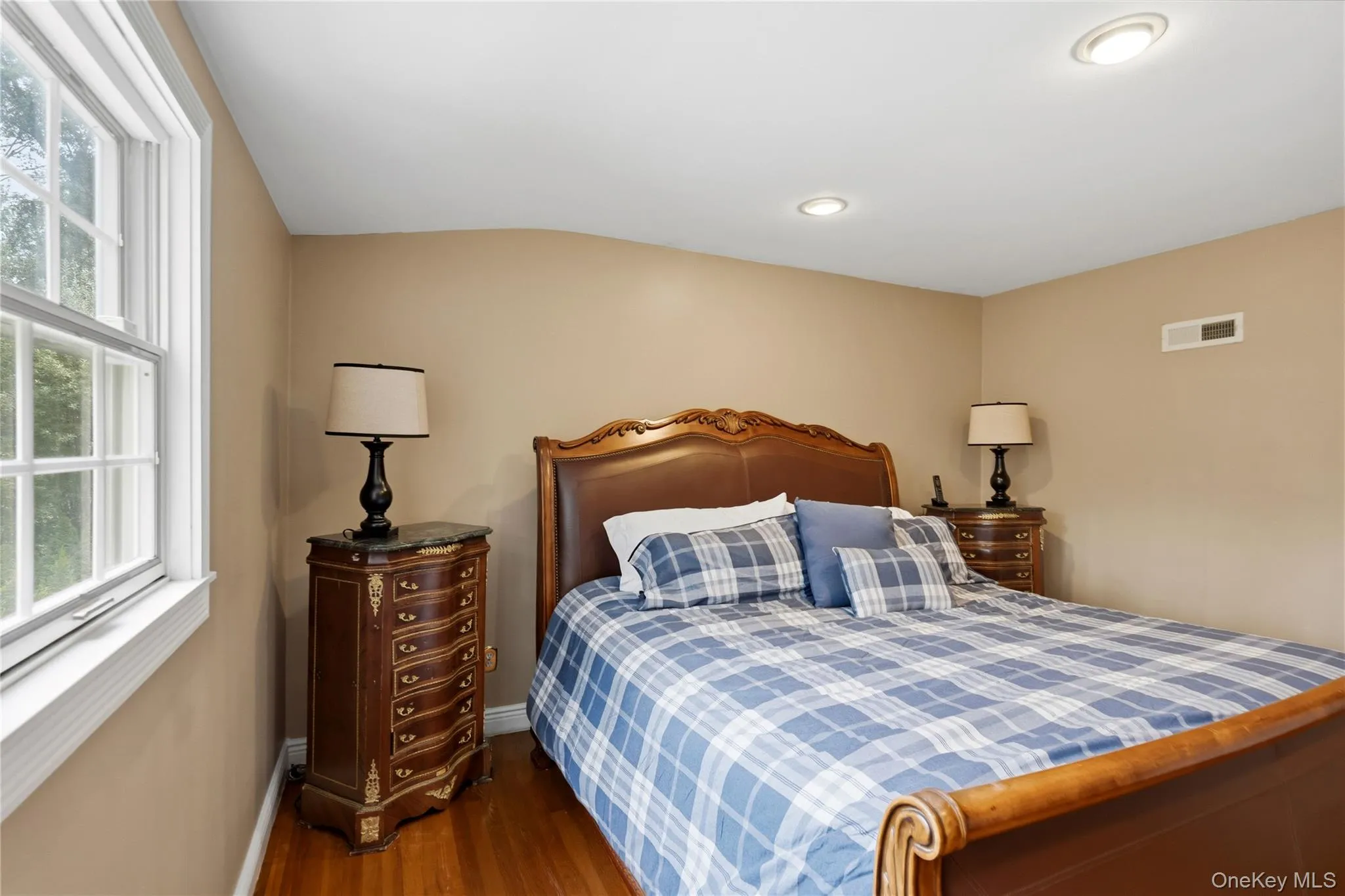 50 Flamingo Road, North Hempstead, NY, 4 Bedrooms Bedrooms, 11 Rooms Rooms,2 BathroomsBathrooms,Residential,For Rent,Flamingo,0,1031201 50 Flamingo Road, North Hempstead, NY, 4 Bedrooms Bedrooms, 11 Rooms Rooms,2 BathroomsBathrooms,Residential,For Rent,Flamingo,0,1031201