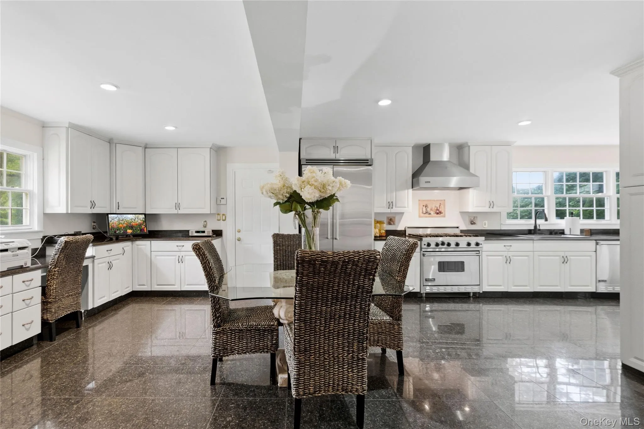 50 Flamingo Road, North Hempstead, NY, 4 Bedrooms Bedrooms, 11 Rooms Rooms,2 BathroomsBathrooms,Residential,For Rent,Flamingo,0,1031201 50 Flamingo Road, North Hempstead, NY, 4 Bedrooms Bedrooms, 11 Rooms Rooms,2 BathroomsBathrooms,Residential,For Rent,Flamingo,0,1031201