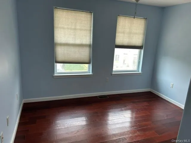 175 Schooner Street, New York, NY, 3 Bedrooms Bedrooms, 5 Rooms Rooms,2 BathroomsBathrooms,Residential Lease,For Rent,Schooner,0,1031202 175 Schooner Street, New York, NY, 3 Bedrooms Bedrooms, 5 Rooms Rooms,2 BathroomsBathrooms,Residential Lease,For Rent,Schooner,0,1031202