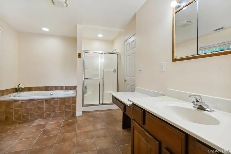 921 Shore Acres Drive, Rye Town, NY, 4 Bedrooms Bedrooms, 8 Rooms Rooms,2 BathroomsBathrooms,Residential Lease,For Rent,Shore Acres,0,1031208 921 Shore Acres Drive, Rye Town, NY, 4 Bedrooms Bedrooms, 8 Rooms Rooms,2 BathroomsBathrooms,Residential Lease,For Rent,Shore Acres,0,1031208