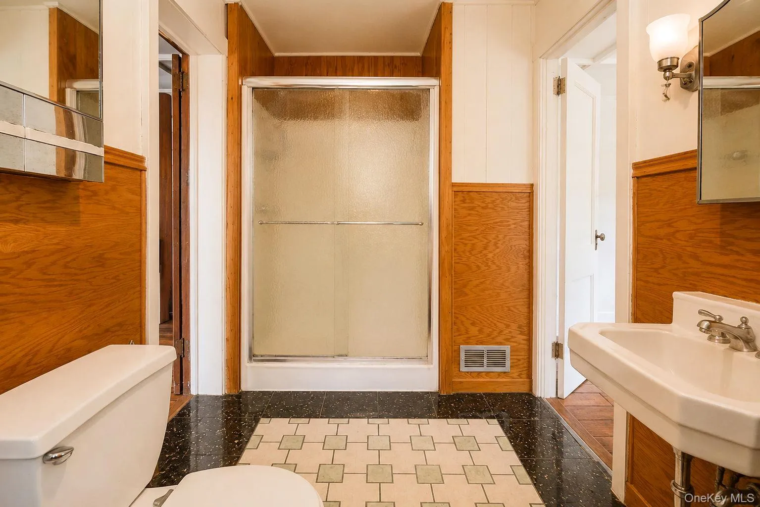 495 Guymard Turnpike, Middletown, NY, 5 Bedrooms Bedrooms, 9 Rooms Rooms,3 BathroomsBathrooms,Residential,For Rent,Guymard,0,1031210 495 Guymard Turnpike, Middletown, NY, 5 Bedrooms Bedrooms, 9 Rooms Rooms,3 BathroomsBathrooms,Residential,For Rent,Guymard,0,1031210