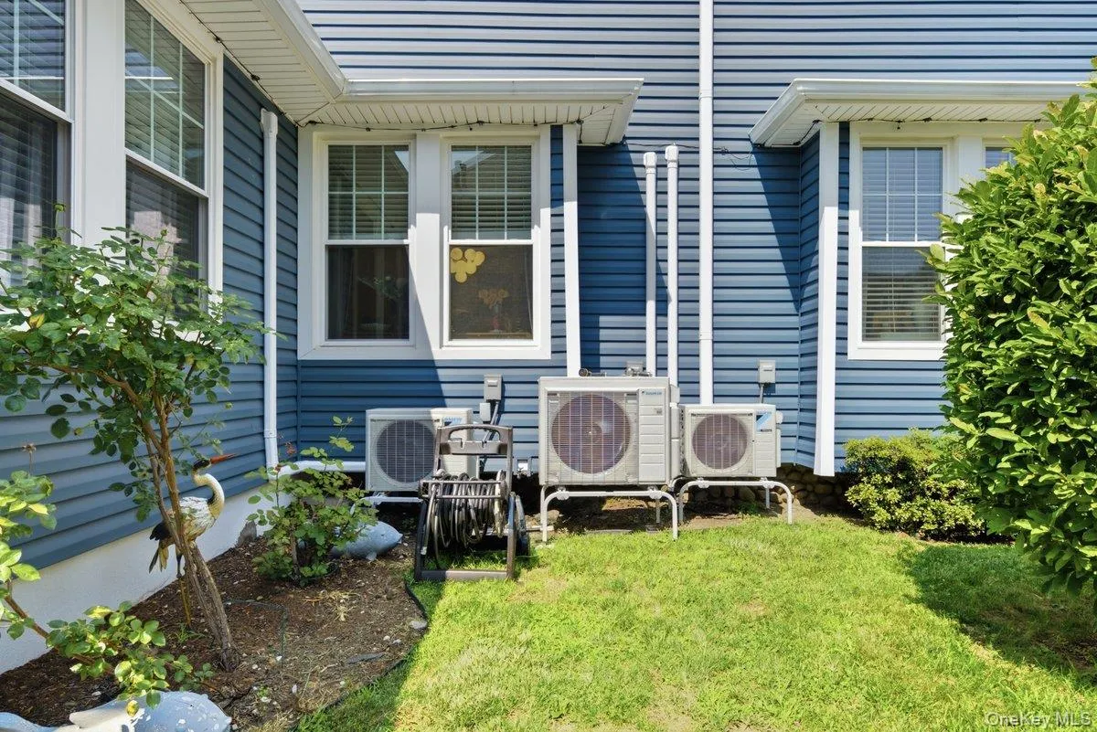 123 Briggs Avenue, Yonkers, NY, 3 Bedrooms Bedrooms, 11 Rooms Rooms,3 BathroomsBathrooms,Residential,For Rent,Briggs,0,1031211 123 Briggs Avenue, Yonkers, NY, 3 Bedrooms Bedrooms, 11 Rooms Rooms,3 BathroomsBathrooms,Residential,For Rent,Briggs,0,1031211