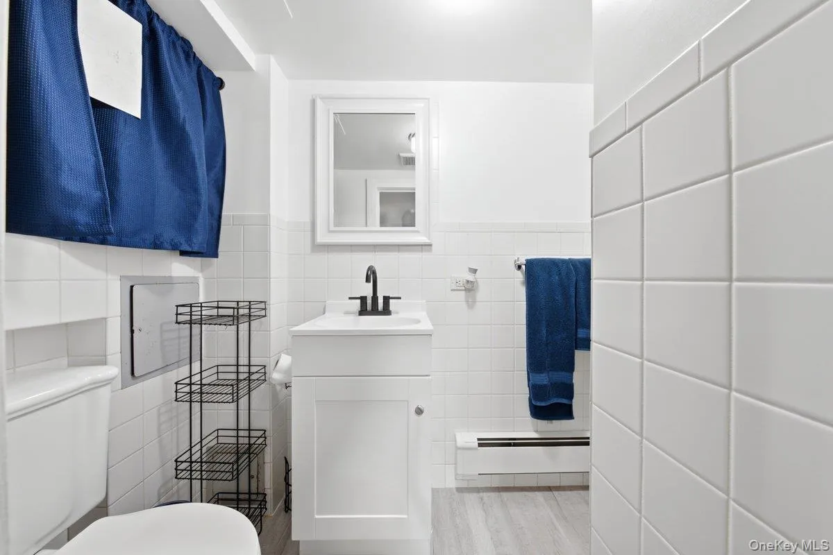 123 Briggs Avenue, Yonkers, NY, 3 Bedrooms Bedrooms, 11 Rooms Rooms,3 BathroomsBathrooms,Residential,For Rent,Briggs,0,1031211 123 Briggs Avenue, Yonkers, NY, 3 Bedrooms Bedrooms, 11 Rooms Rooms,3 BathroomsBathrooms,Residential,For Rent,Briggs,0,1031211