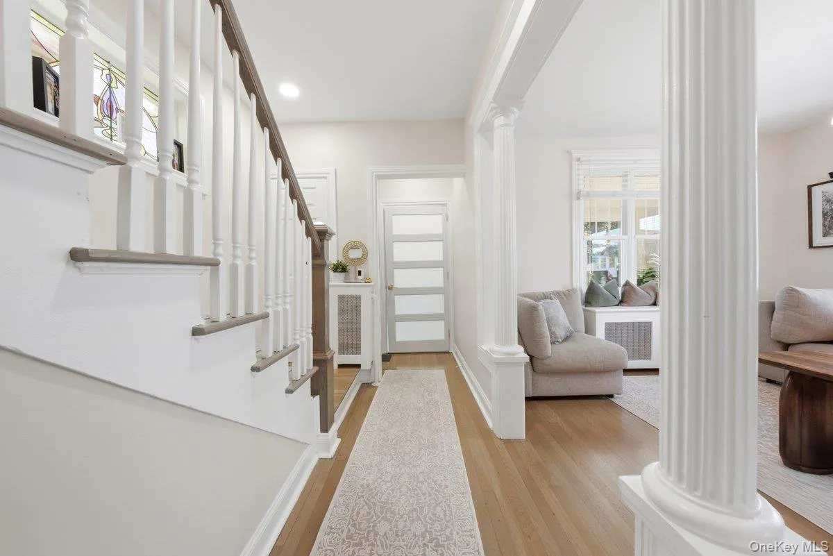 123 Briggs Avenue, Yonkers, NY, 3 Bedrooms Bedrooms, 11 Rooms Rooms,3 BathroomsBathrooms,Residential,For Rent,Briggs,0,1031211 123 Briggs Avenue, Yonkers, NY, 3 Bedrooms Bedrooms, 11 Rooms Rooms,3 BathroomsBathrooms,Residential,For Rent,Briggs,0,1031211