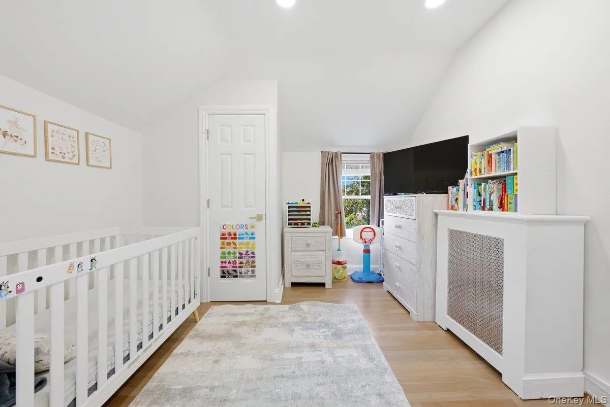 123 Briggs Avenue, Yonkers, NY, 3 Bedrooms Bedrooms, 11 Rooms Rooms,3 BathroomsBathrooms,Residential,For Rent,Briggs,0,1031211 123 Briggs Avenue, Yonkers, NY, 3 Bedrooms Bedrooms, 11 Rooms Rooms,3 BathroomsBathrooms,Residential,For Rent,Briggs,0,1031211