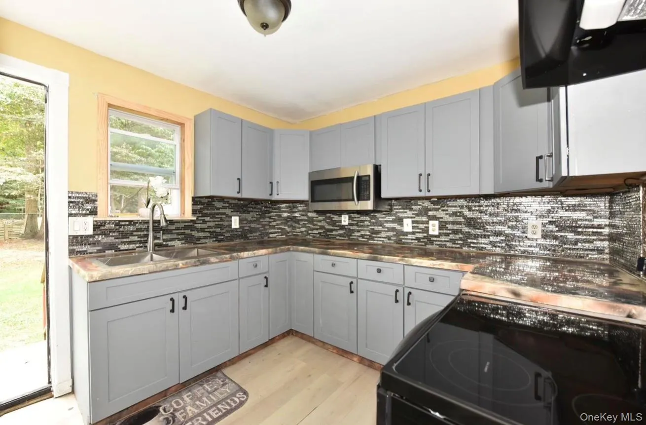 80 Norfleet Lane, Brookhaven, NY, 4 Bedrooms Bedrooms, 7 Rooms Rooms,1 BathroomBathrooms,Residential Lease,For Rent,Norfleet Lane,0,1031214 80 Norfleet Lane, Brookhaven, NY, 4 Bedrooms Bedrooms, 7 Rooms Rooms,1 BathroomBathrooms,Residential Lease,For Rent,Norfleet Lane,0,1031214