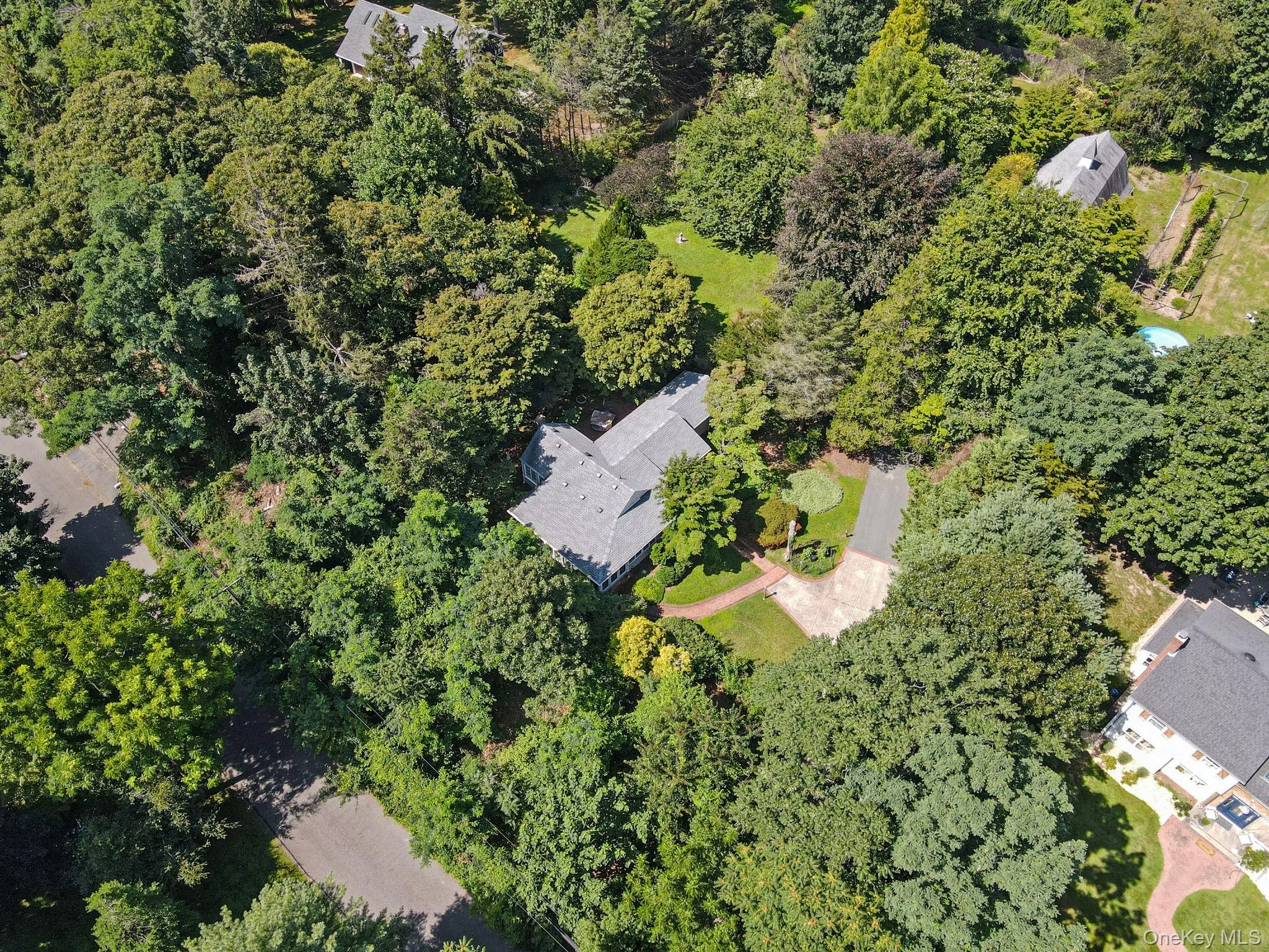 90 Locust Lane, Huntington, NY, 2 Bedrooms Bedrooms, 5 Rooms Rooms,1 BathroomBathrooms,Residential,For Rent,Locust,0,1031236 90 Locust Lane, Huntington, NY, 2 Bedrooms Bedrooms, 5 Rooms Rooms,1 BathroomBathrooms,Residential,For Rent,Locust,0,1031236