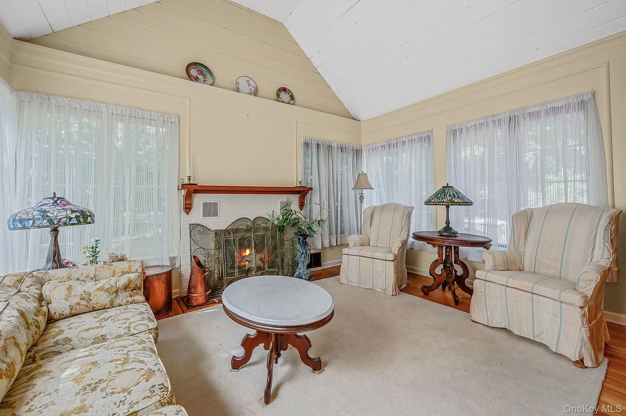 90 Locust Lane, Huntington, NY, 2 Bedrooms Bedrooms, 5 Rooms Rooms,1 BathroomBathrooms,Residential,For Rent,Locust,0,1031236 90 Locust Lane, Huntington, NY, 2 Bedrooms Bedrooms, 5 Rooms Rooms,1 BathroomBathrooms,Residential,For Rent,Locust,0,1031236