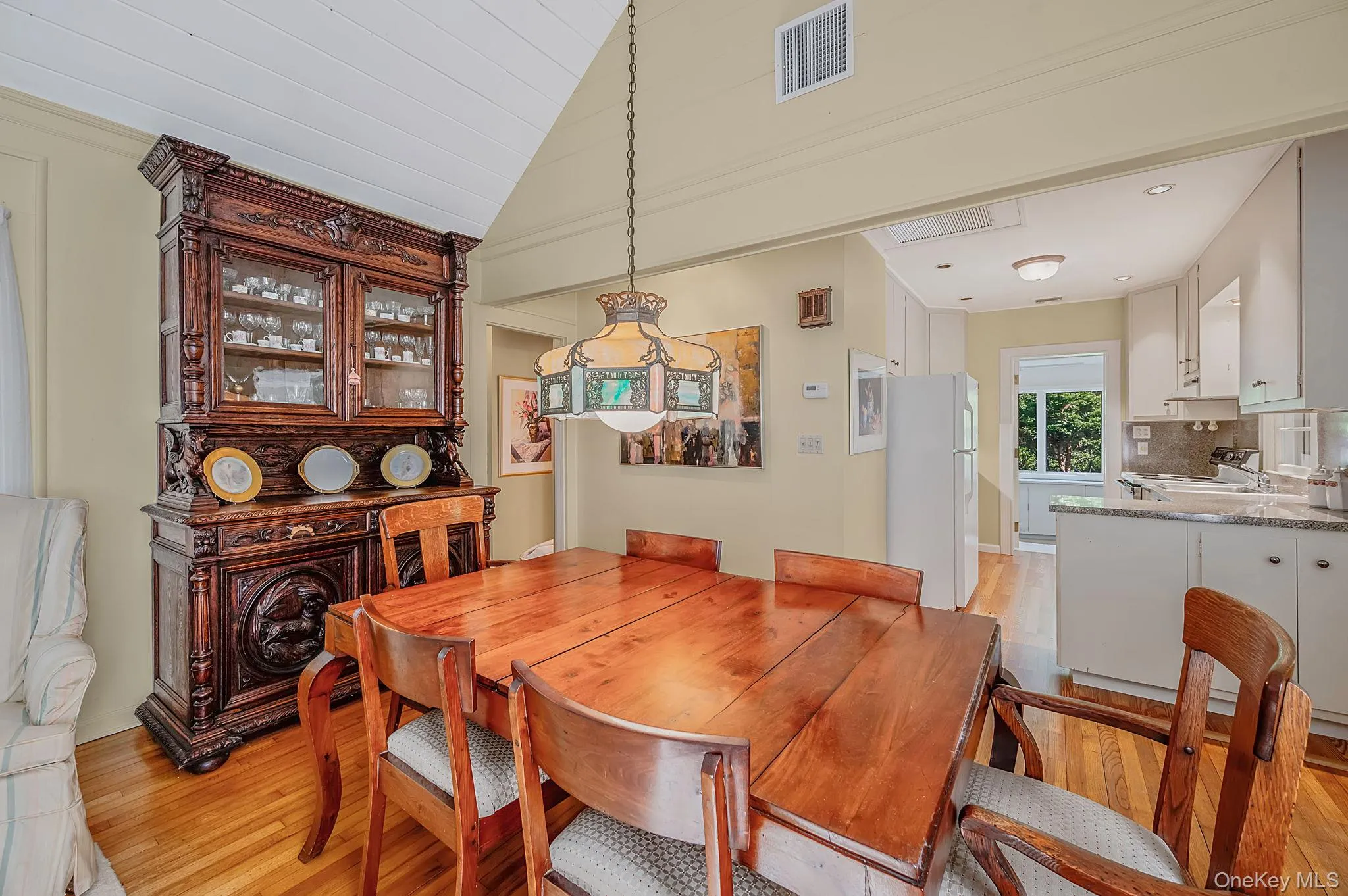 90 Locust Lane, Huntington, NY, 2 Bedrooms Bedrooms, 5 Rooms Rooms,1 BathroomBathrooms,Residential,For Rent,Locust,0,1031236 90 Locust Lane, Huntington, NY, 2 Bedrooms Bedrooms, 5 Rooms Rooms,1 BathroomBathrooms,Residential,For Rent,Locust,0,1031236
