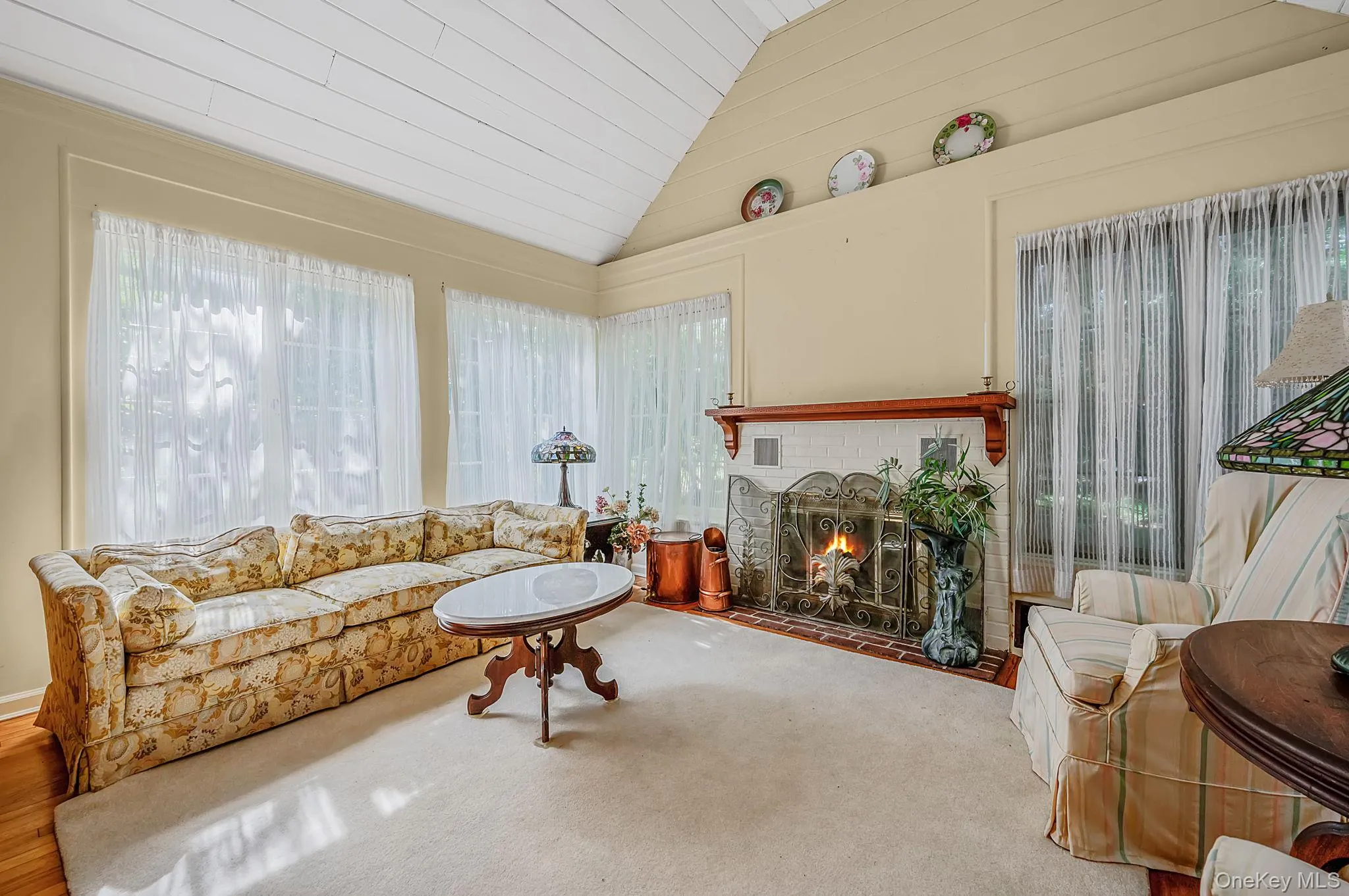 90 Locust Lane, Huntington, NY, 2 Bedrooms Bedrooms, 5 Rooms Rooms,1 BathroomBathrooms,Residential,For Rent,Locust,0,1031236 90 Locust Lane, Huntington, NY, 2 Bedrooms Bedrooms, 5 Rooms Rooms,1 BathroomBathrooms,Residential,For Rent,Locust,0,1031236