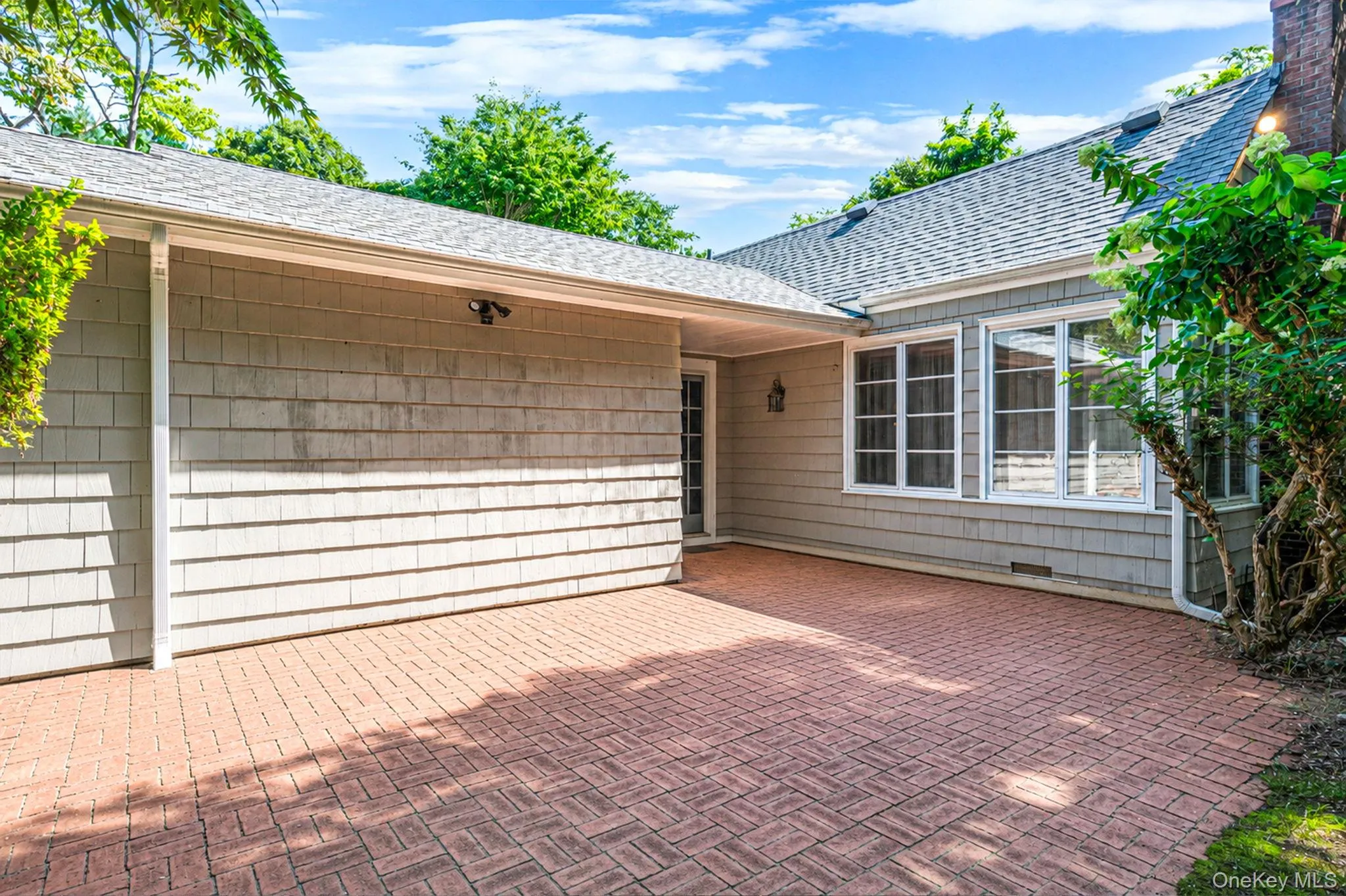 90 Locust Lane, Huntington, NY, 2 Bedrooms Bedrooms, 5 Rooms Rooms,1 BathroomBathrooms,Residential,For Rent,Locust,0,1031236 90 Locust Lane, Huntington, NY, 2 Bedrooms Bedrooms, 5 Rooms Rooms,1 BathroomBathrooms,Residential,For Rent,Locust,0,1031236