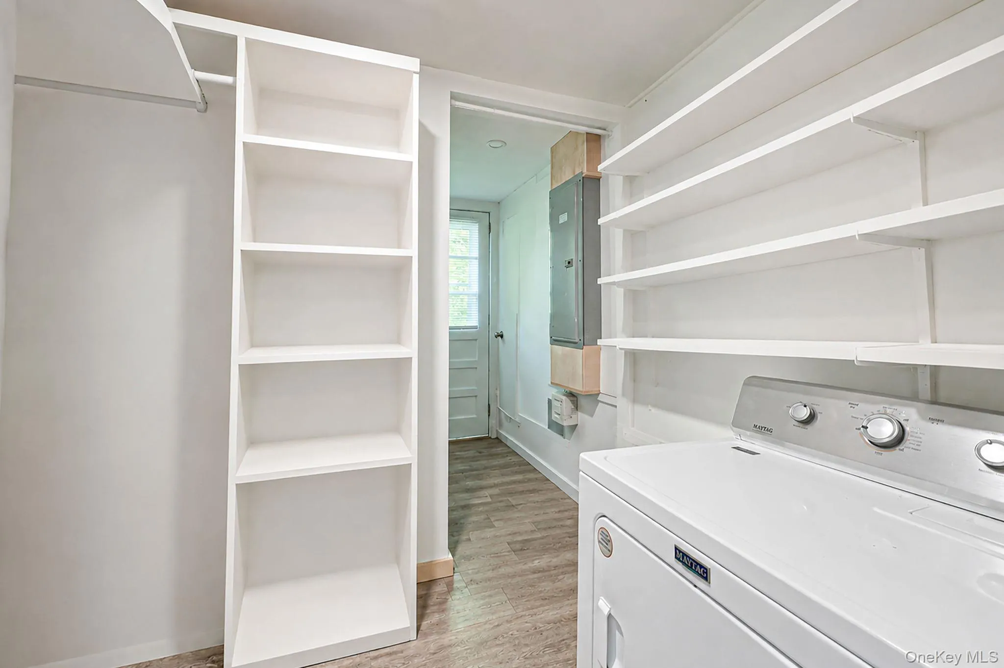 90 Locust Lane, Huntington, NY, 2 Bedrooms Bedrooms, 5 Rooms Rooms,1 BathroomBathrooms,Residential,For Rent,Locust,0,1031236 90 Locust Lane, Huntington, NY, 2 Bedrooms Bedrooms, 5 Rooms Rooms,1 BathroomBathrooms,Residential,For Rent,Locust,0,1031236