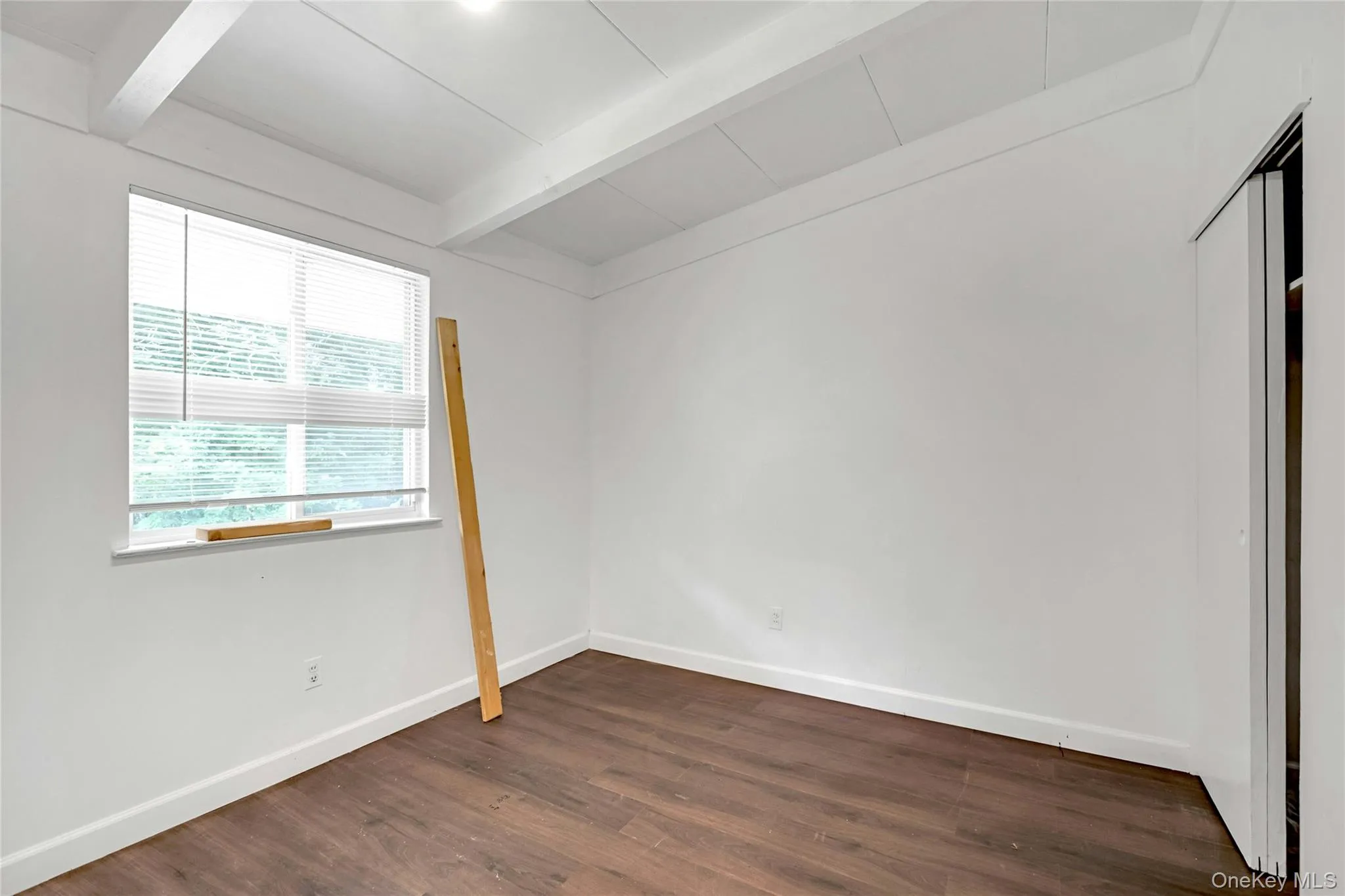 12 Deer Lane, Brookhaven, NY, 6 Bedrooms Bedrooms, 12 Rooms Rooms,2 BathroomsBathrooms,Residential,For Rent,Deer,0,1031238 12 Deer Lane, Brookhaven, NY, 6 Bedrooms Bedrooms, 12 Rooms Rooms,2 BathroomsBathrooms,Residential,For Rent,Deer,0,1031238