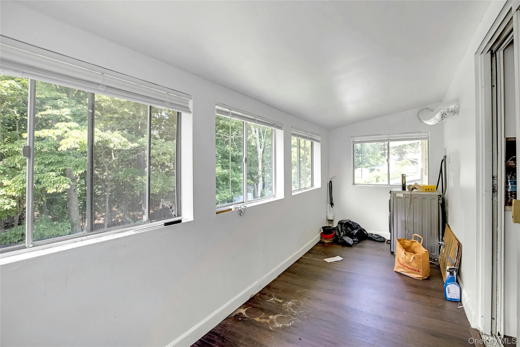 12 Deer Lane, Brookhaven, NY, 6 Bedrooms Bedrooms, 12 Rooms Rooms,2 BathroomsBathrooms,Residential,For Rent,Deer,0,1031238 12 Deer Lane, Brookhaven, NY, 6 Bedrooms Bedrooms, 12 Rooms Rooms,2 BathroomsBathrooms,Residential,For Rent,Deer,0,1031238
