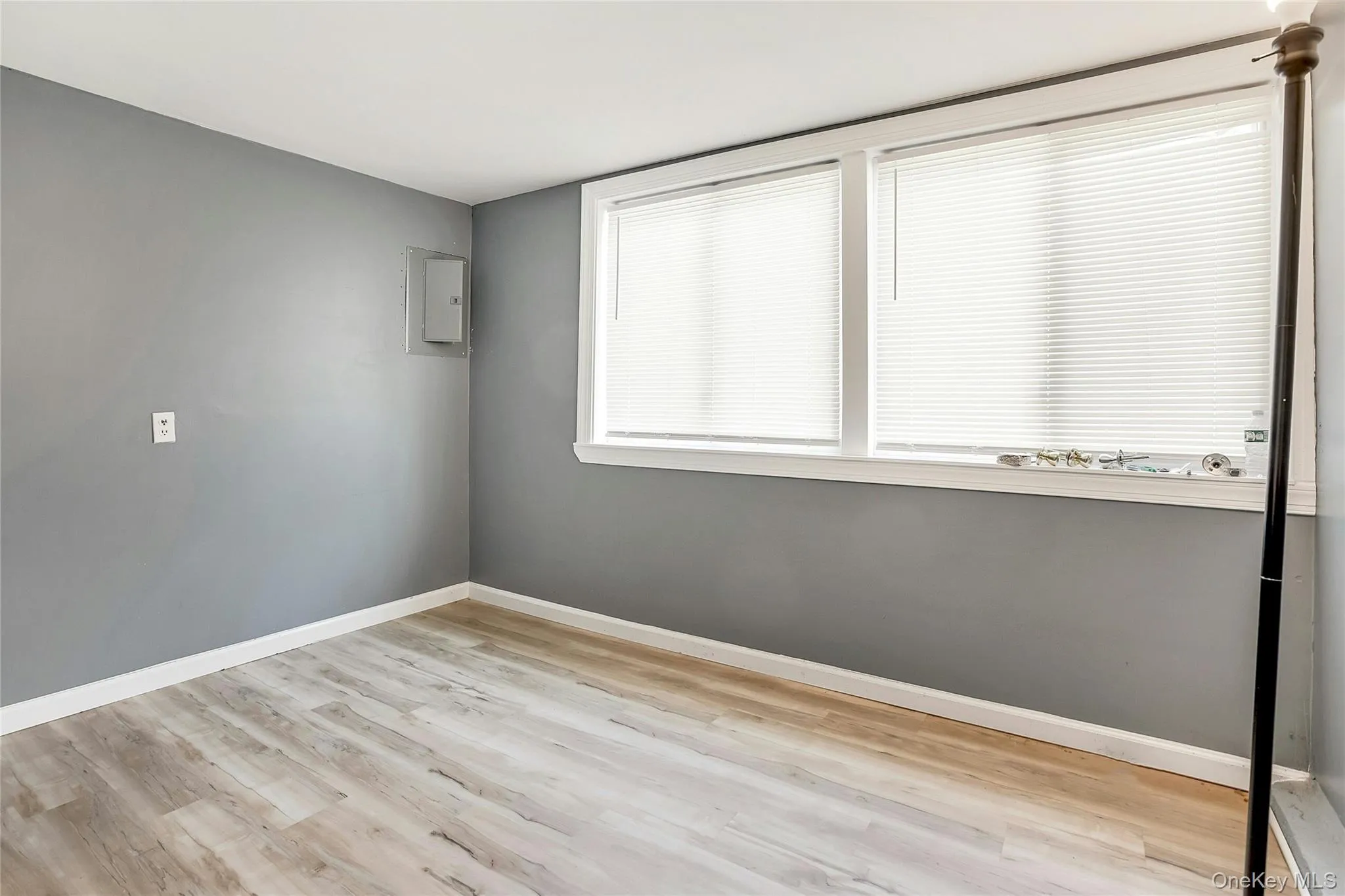 12 Deer Lane, Brookhaven, NY, 6 Bedrooms Bedrooms, 12 Rooms Rooms,2 BathroomsBathrooms,Residential,For Rent,Deer,0,1031238 12 Deer Lane, Brookhaven, NY, 6 Bedrooms Bedrooms, 12 Rooms Rooms,2 BathroomsBathrooms,Residential,For Rent,Deer,0,1031238