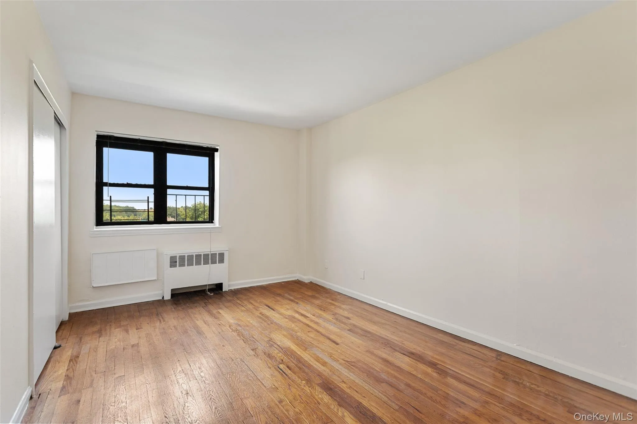 1910 Pelham Parkway, New York, NY, 2 Bedrooms Bedrooms, 4 Rooms Rooms,1 BathroomBathrooms,Residential,For Rent,Pelham,0,1031240 1910 Pelham Parkway, New York, NY, 2 Bedrooms Bedrooms, 4 Rooms Rooms,1 BathroomBathrooms,Residential,For Rent,Pelham,0,1031240
