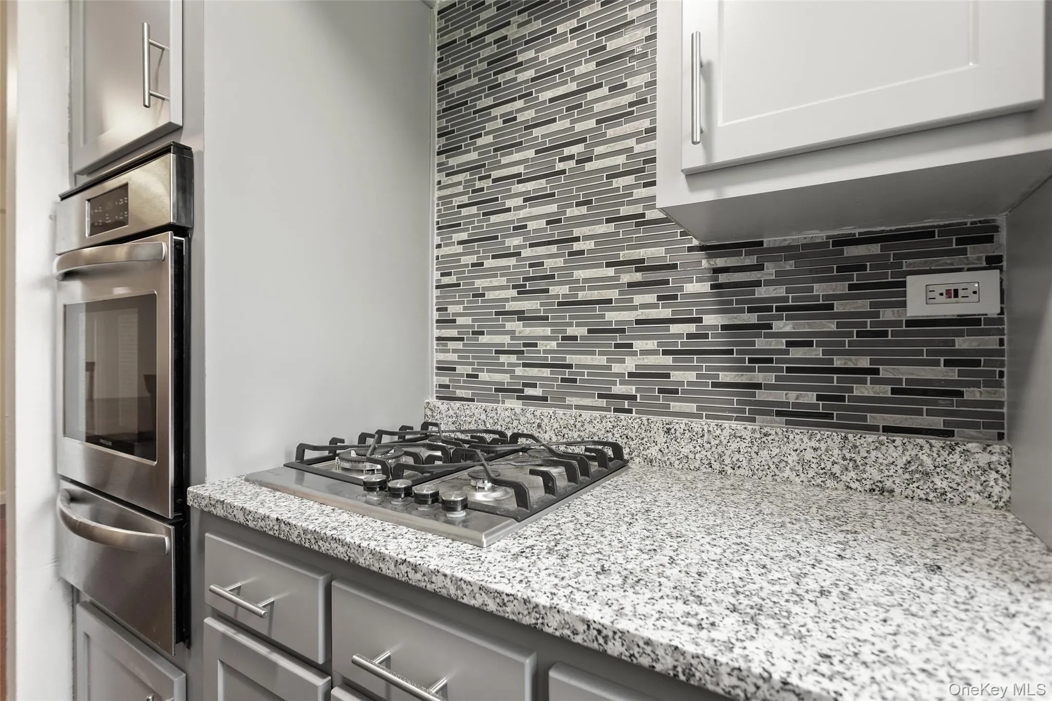 1910 Pelham Parkway, New York, NY, 2 Bedrooms Bedrooms, 4 Rooms Rooms,1 BathroomBathrooms,Residential,For Rent,Pelham,0,1031240 1910 Pelham Parkway, New York, NY, 2 Bedrooms Bedrooms, 4 Rooms Rooms,1 BathroomBathrooms,Residential,For Rent,Pelham,0,1031240