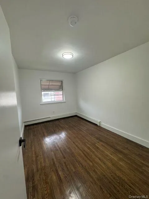 3604 Eastchester Road, New York, NY, 3 Bedrooms Bedrooms, 6 Rooms Rooms,1 BathroomBathrooms,Residential Lease,For Rent,Eastchester,0,1031246 3604 Eastchester Road, New York, NY, 3 Bedrooms Bedrooms, 6 Rooms Rooms,1 BathroomBathrooms,Residential Lease,For Rent,Eastchester,0,1031246