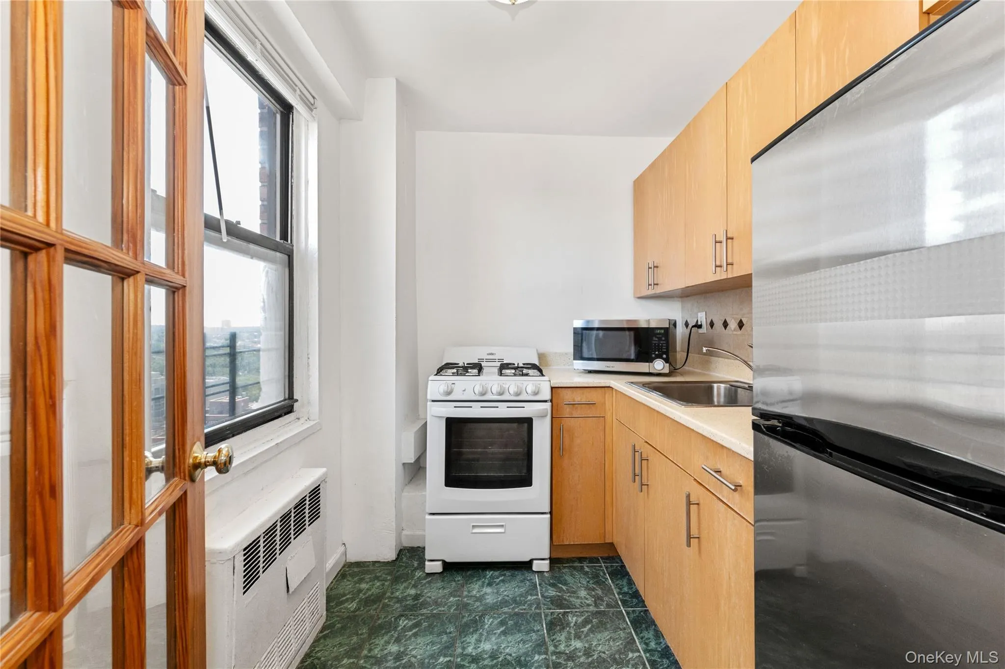 42-55 Colden Street, New York, NY, 3 Rooms Rooms,1 BathroomBathrooms,Residential,For Rent,Colden,0,1031249 42-55 Colden Street, New York, NY, 3 Rooms Rooms,1 BathroomBathrooms,Residential,For Rent,Colden,0,1031249