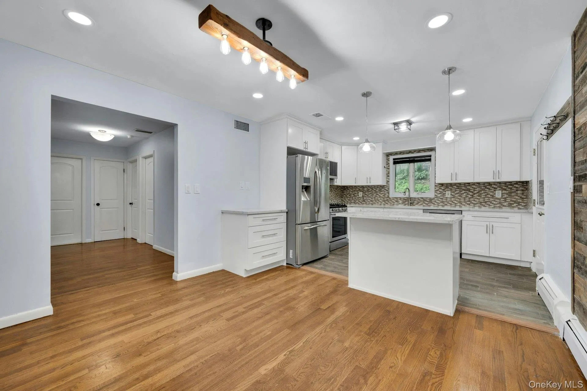 186 Midland Avenue, Eastchester, NY, 3 Bedrooms Bedrooms, 6 Rooms Rooms,2 BathroomsBathrooms,Residential Lease,For Rent,Midland,0,1031265 186 Midland Avenue, Eastchester, NY, 3 Bedrooms Bedrooms, 6 Rooms Rooms,2 BathroomsBathrooms,Residential Lease,For Rent,Midland,0,1031265