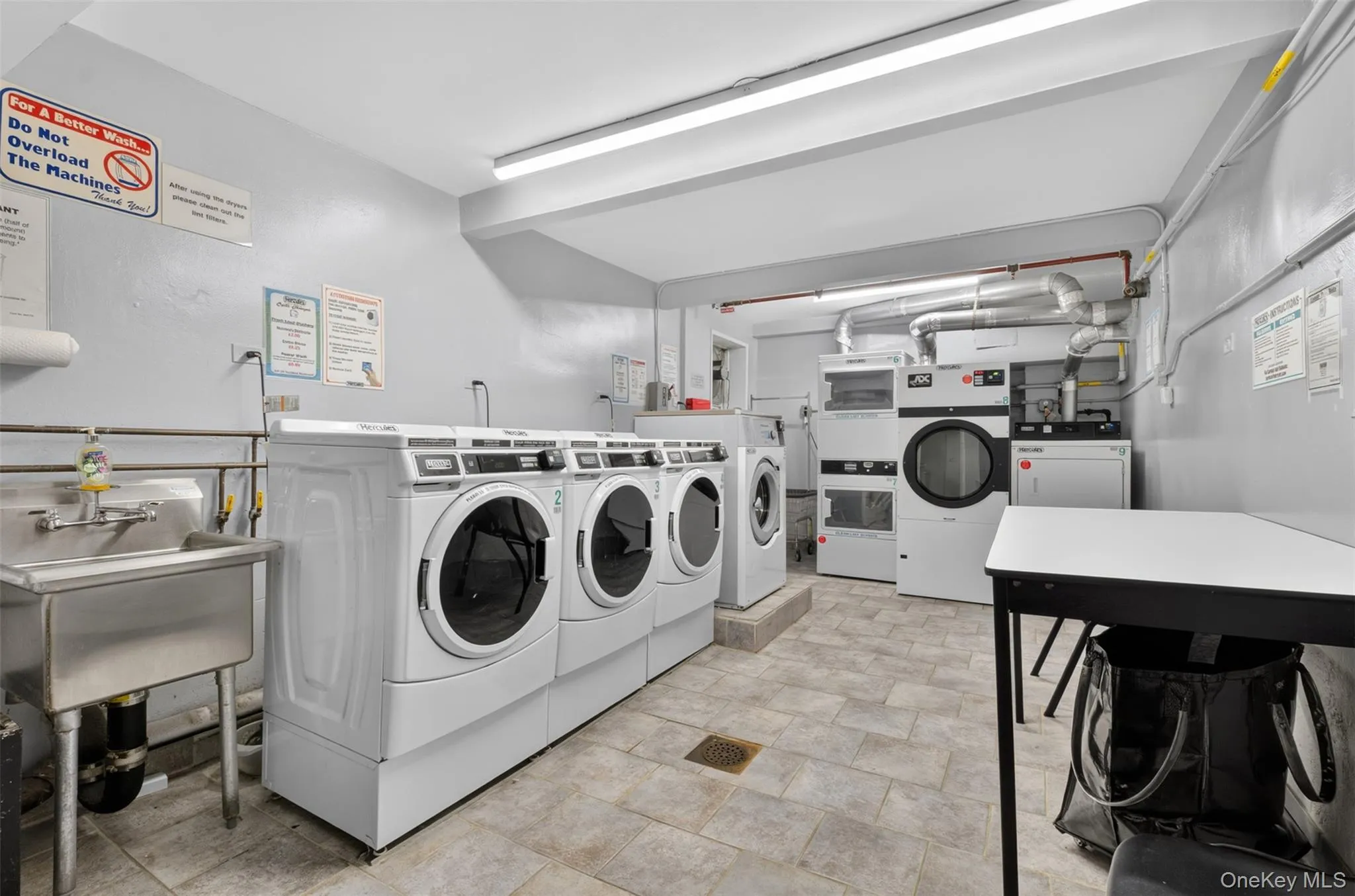 241-20 Northern Blvd, New York, NY, 1 Bedroom Bedrooms, 4 Rooms Rooms,1 BathroomBathrooms,Residential,For Rent,Northern Blvd,0,1031282 241-20 Northern Blvd, New York, NY, 1 Bedroom Bedrooms, 4 Rooms Rooms,1 BathroomBathrooms,Residential,For Rent,Northern Blvd,0,1031282