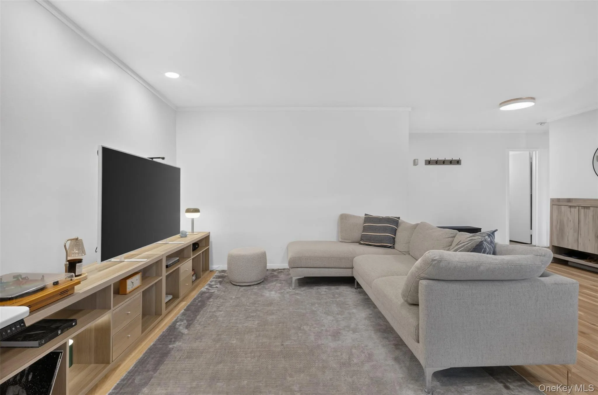 241-20 Northern Blvd, New York, NY, 1 Bedroom Bedrooms, 4 Rooms Rooms,1 BathroomBathrooms,Residential,For Rent,Northern Blvd,0,1031282 241-20 Northern Blvd, New York, NY, 1 Bedroom Bedrooms, 4 Rooms Rooms,1 BathroomBathrooms,Residential,For Rent,Northern Blvd,0,1031282