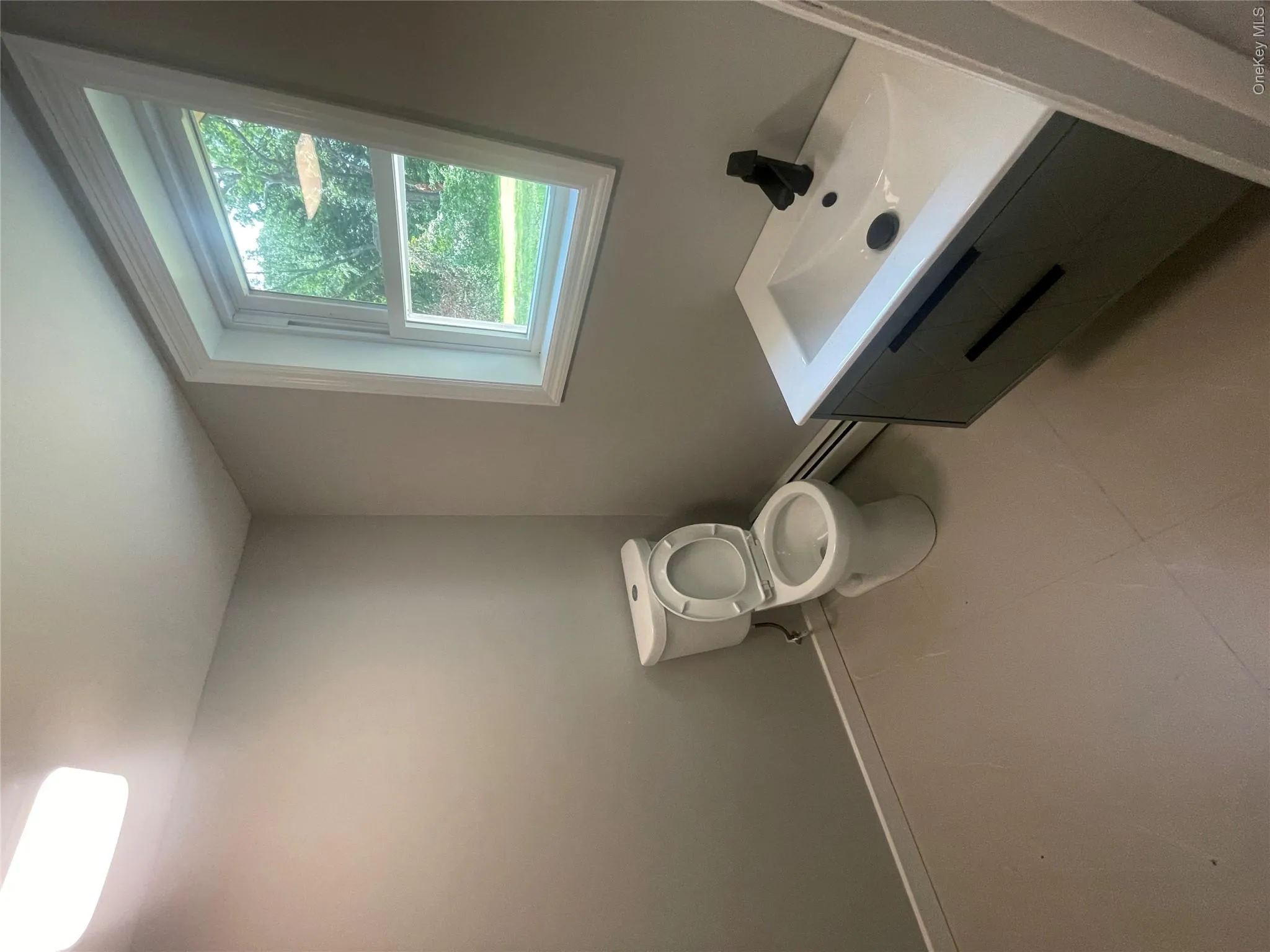 15 Vandewater Drive, Wappinger, NY, 3 Bedrooms Bedrooms, 8 Rooms Rooms,1 BathroomBathrooms,Residential,For Rent,Vandewater,0,1031284 15 Vandewater Drive, Wappinger, NY, 3 Bedrooms Bedrooms, 8 Rooms Rooms,1 BathroomBathrooms,Residential,For Rent,Vandewater,0,1031284