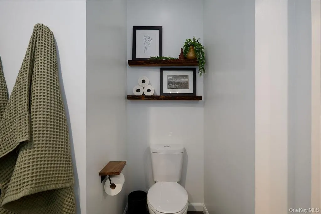 10 Dickman Farm Road, Gallatin, NY, 2 Bedrooms Bedrooms, 7 Rooms Rooms,1 BathroomBathrooms,Residential,For Rent,Dickman Farm,0,1031285 10 Dickman Farm Road, Gallatin, NY, 2 Bedrooms Bedrooms, 7 Rooms Rooms,1 BathroomBathrooms,Residential,For Rent,Dickman Farm,0,1031285