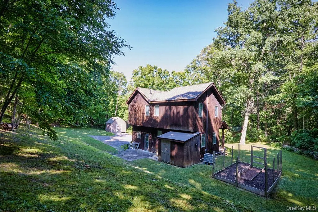 10 Dickman Farm Road, Gallatin, NY, 2 Bedrooms Bedrooms, 7 Rooms Rooms,1 BathroomBathrooms,Residential,For Rent,Dickman Farm,0,1031285 10 Dickman Farm Road, Gallatin, NY, 2 Bedrooms Bedrooms, 7 Rooms Rooms,1 BathroomBathrooms,Residential,For Rent,Dickman Farm,0,1031285