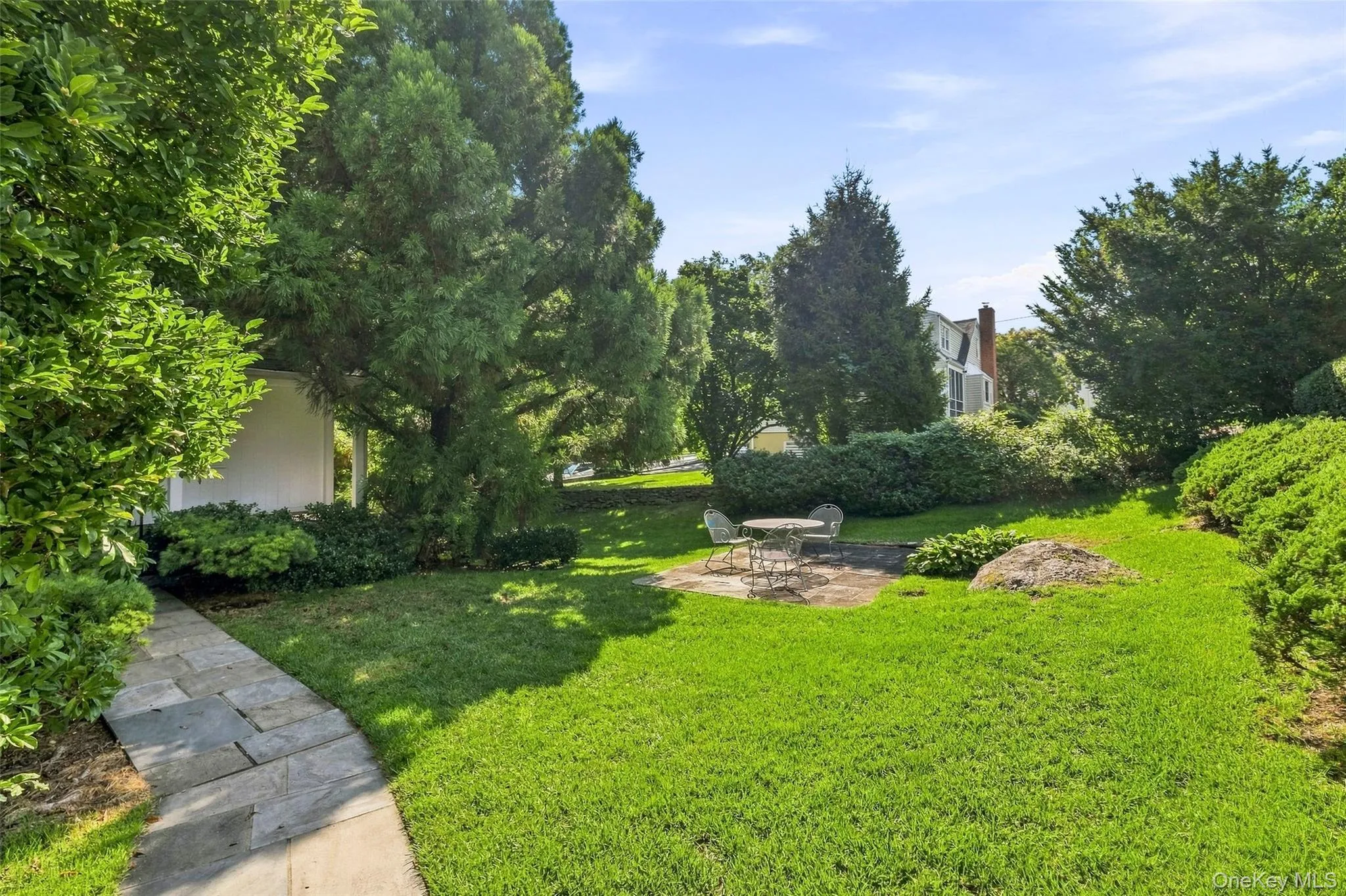 20 Bird Place, White Plains, NY, 4 Bedrooms Bedrooms, 6 Rooms Rooms,2 BathroomsBathrooms,Residential,For Rent,Bird,0,1031286 20 Bird Place, White Plains, NY, 4 Bedrooms Bedrooms, 6 Rooms Rooms,2 BathroomsBathrooms,Residential,For Rent,Bird,0,1031286