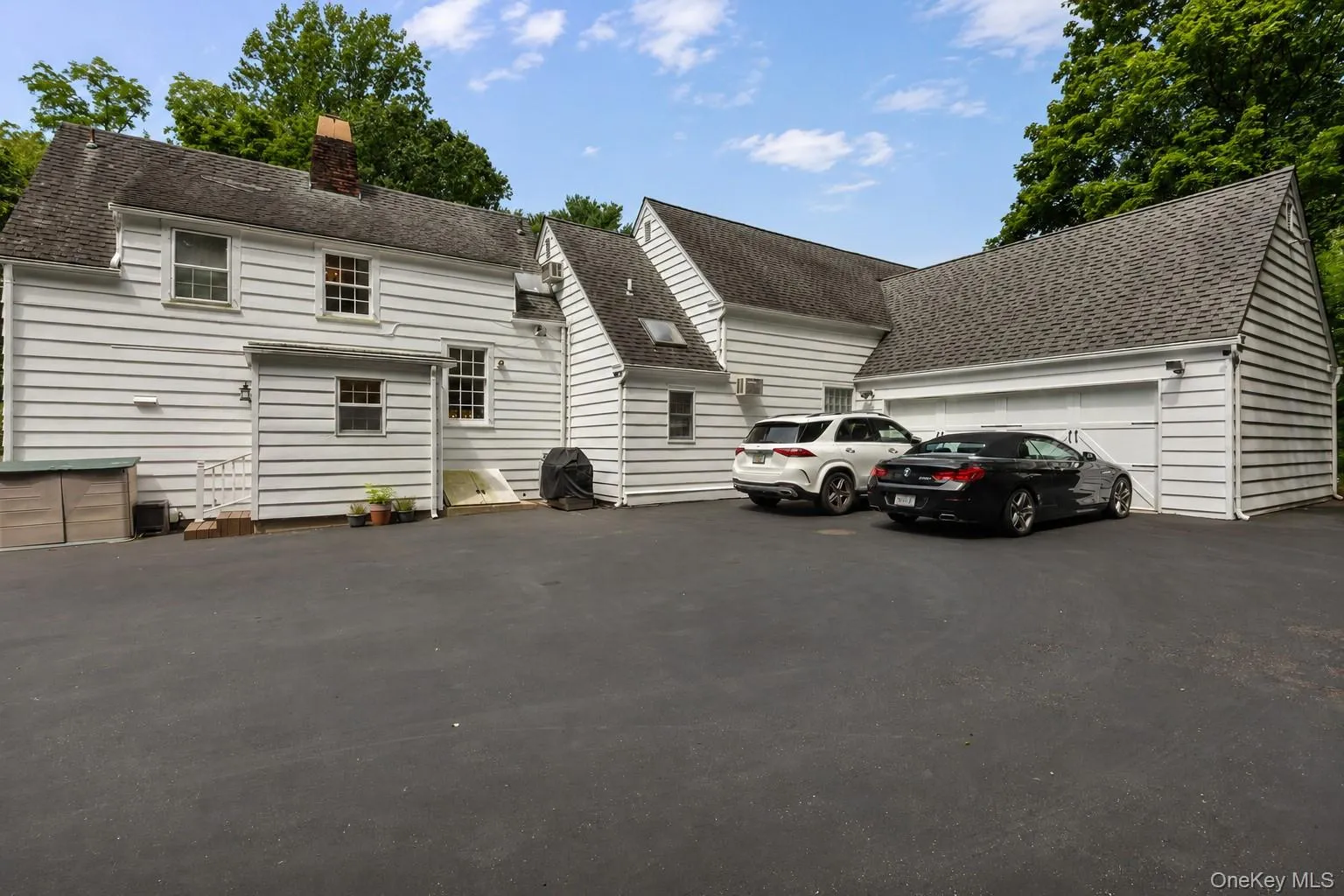 1 Stonegate Lane, Oyster Bay, NY, 3 Bedrooms Bedrooms, 7 Rooms Rooms,3 BathroomsBathrooms,Residential,For Rent,Stonegate,0,1031287 1 Stonegate Lane, Oyster Bay, NY, 3 Bedrooms Bedrooms, 7 Rooms Rooms,3 BathroomsBathrooms,Residential,For Rent,Stonegate,0,1031287
